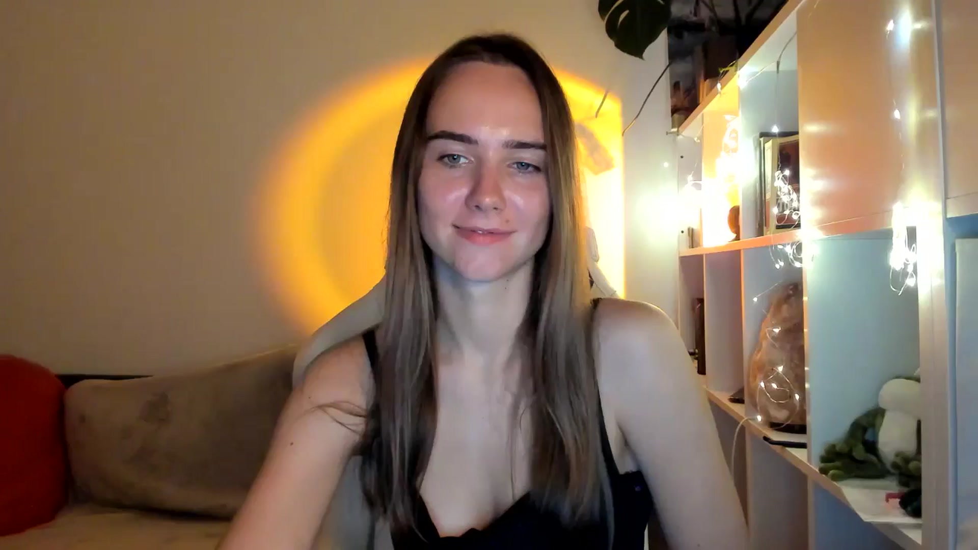 Gallery image thumbnail from OhAlisa's myfreecams stream on, 09/03/2025, 20:45 image 11 of 20