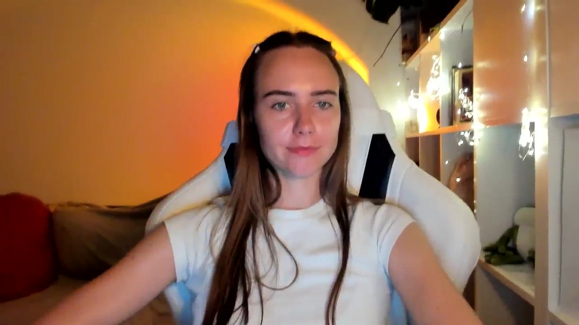 Gallery image thumbnail from OhAlisa's myfreecams stream on, 09/04/2025, 18:51 image 19 of 20