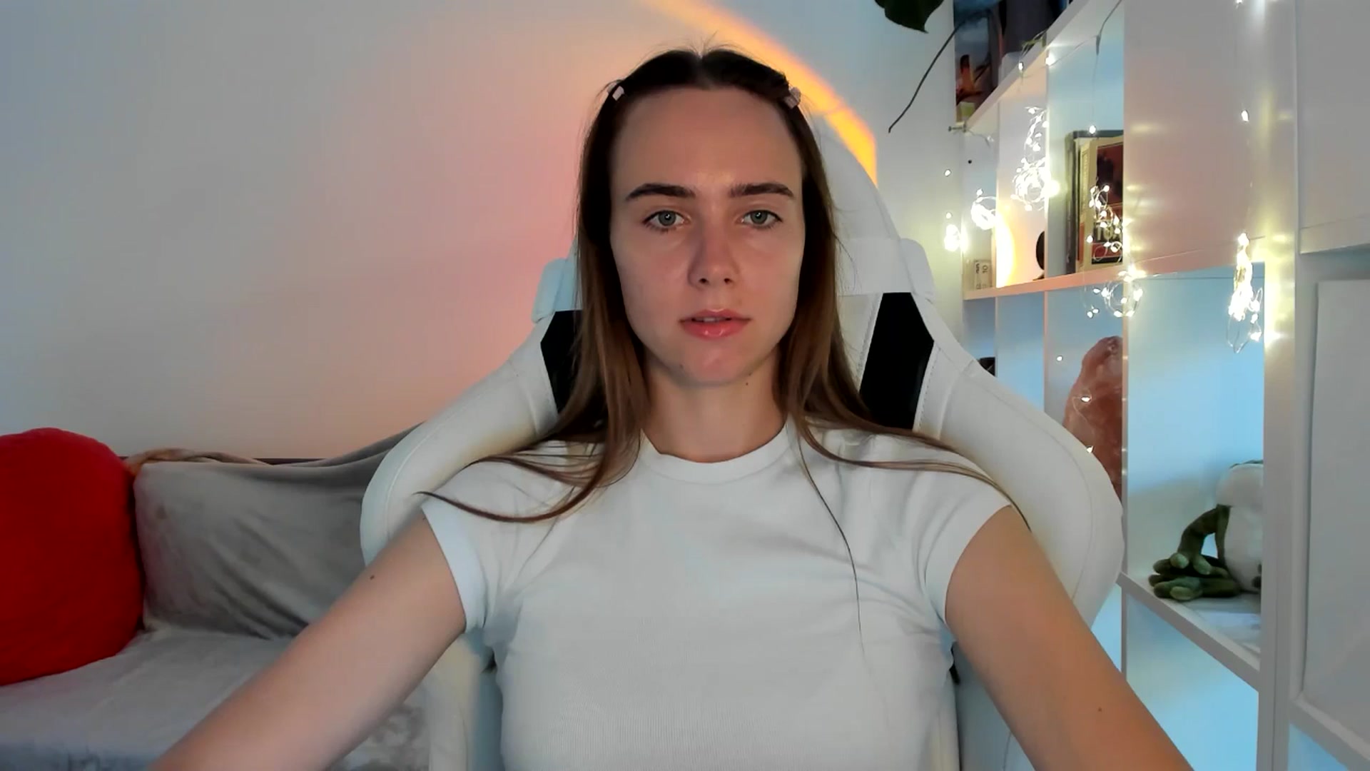 Gallery image thumbnail from OhAlisa's myfreecams stream on, 09/04/2025, 18:51 image 7 of 20