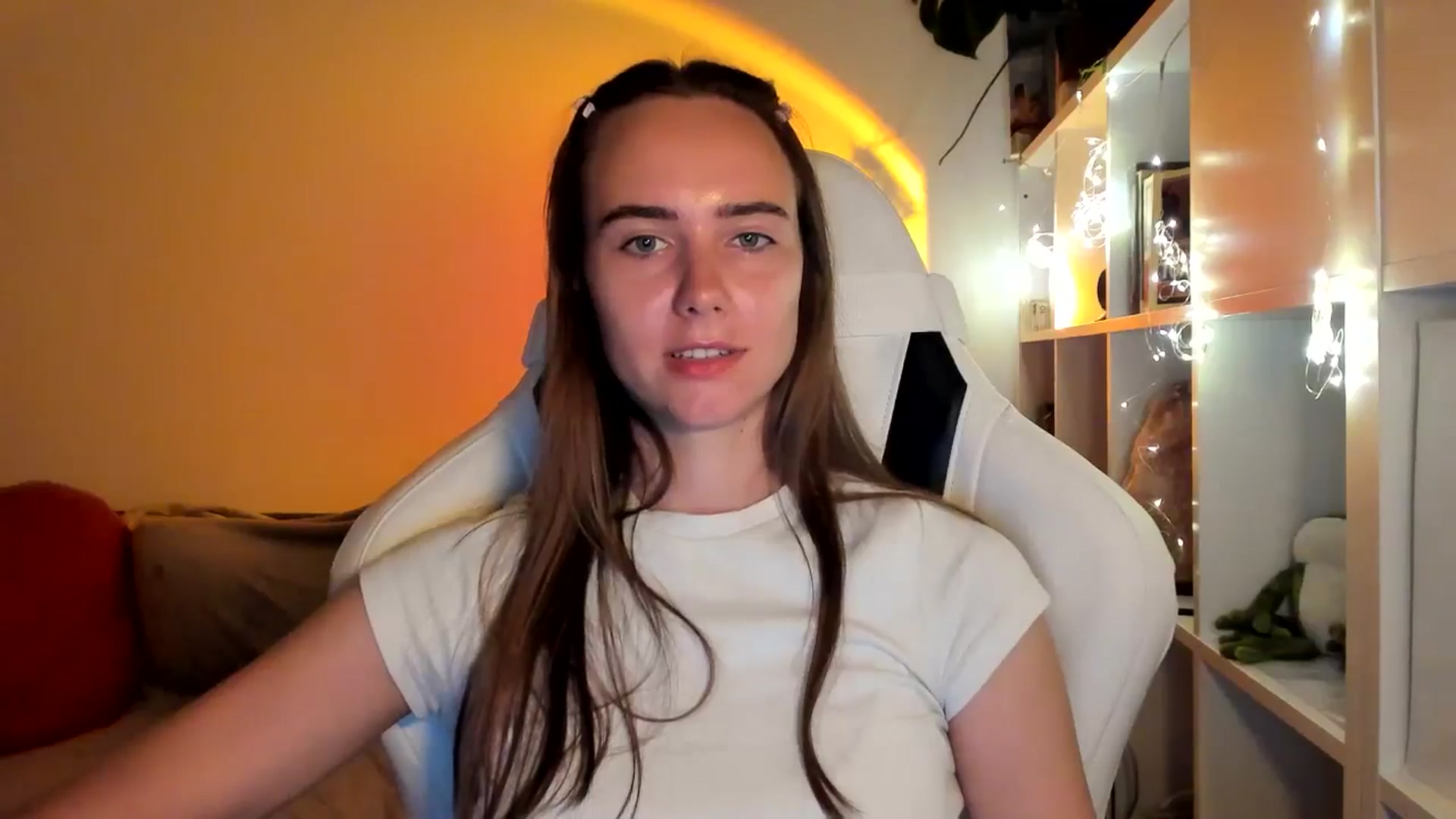 Gallery image thumbnail from OhAlisa's myfreecams stream on, 09/04/2025, 18:51 image 20 of 20