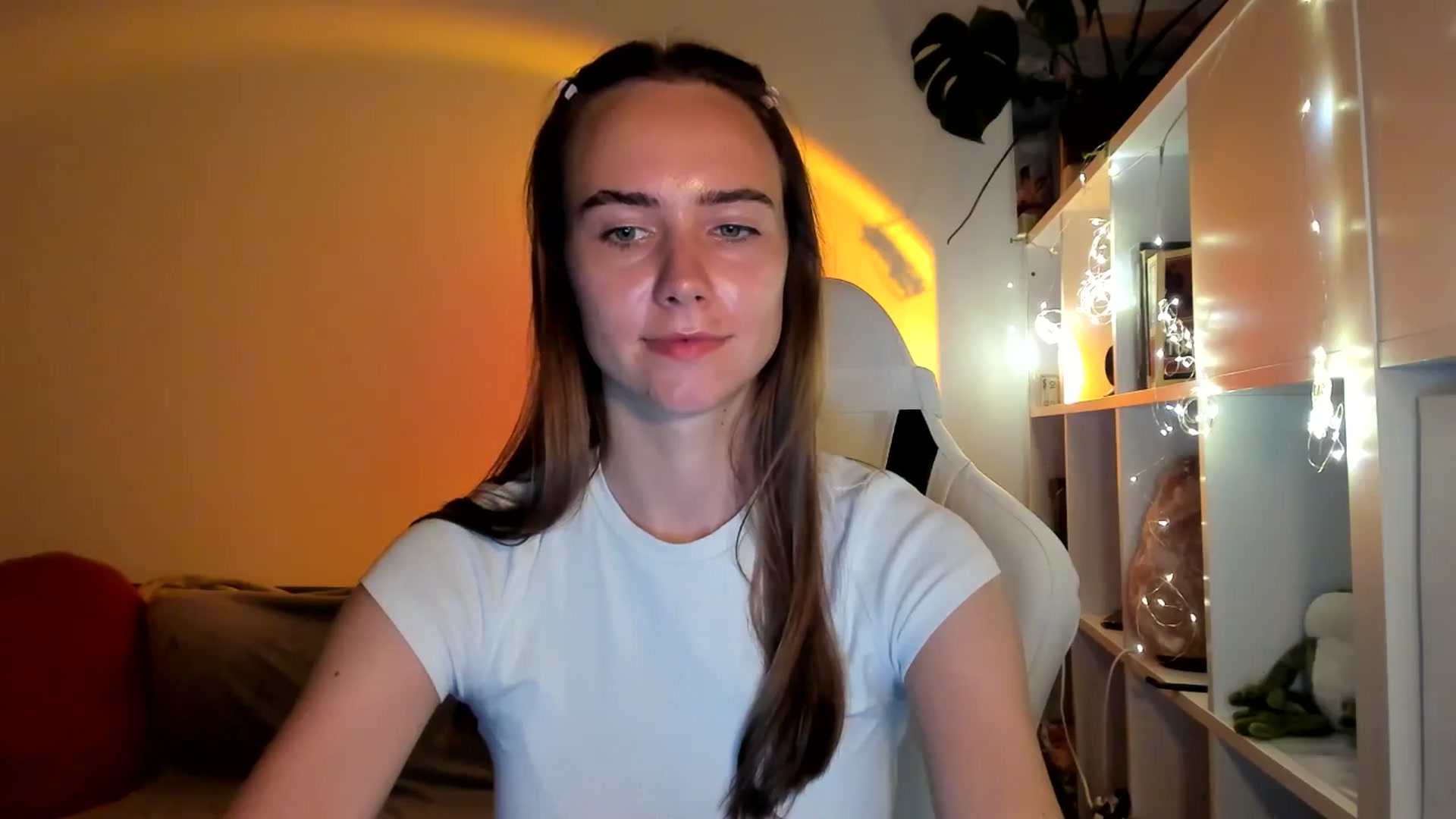 Gallery image thumbnail from OhAlisa's myfreecams stream on, 09/04/2025, 19:11 image 9 of 20