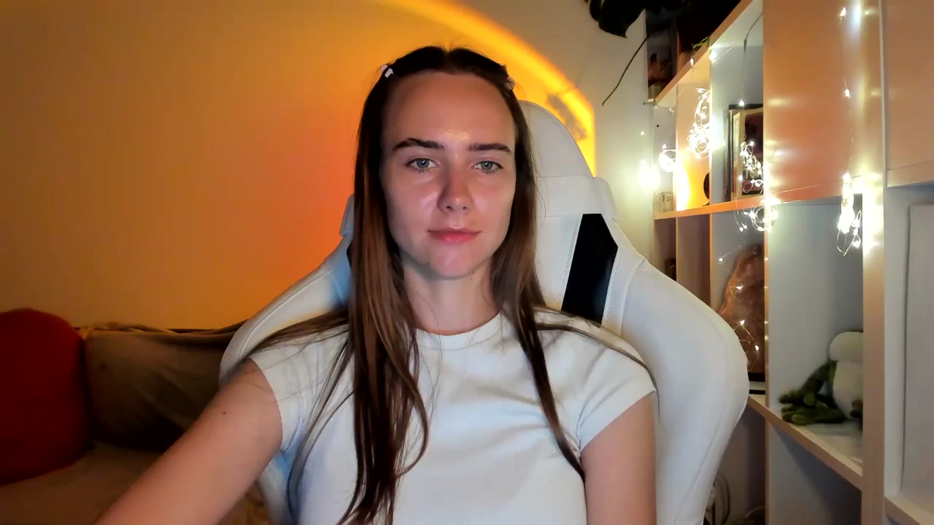 Gallery image thumbnail from OhAlisa's myfreecams stream on, 09/04/2025, 19:11 image 6 of 20