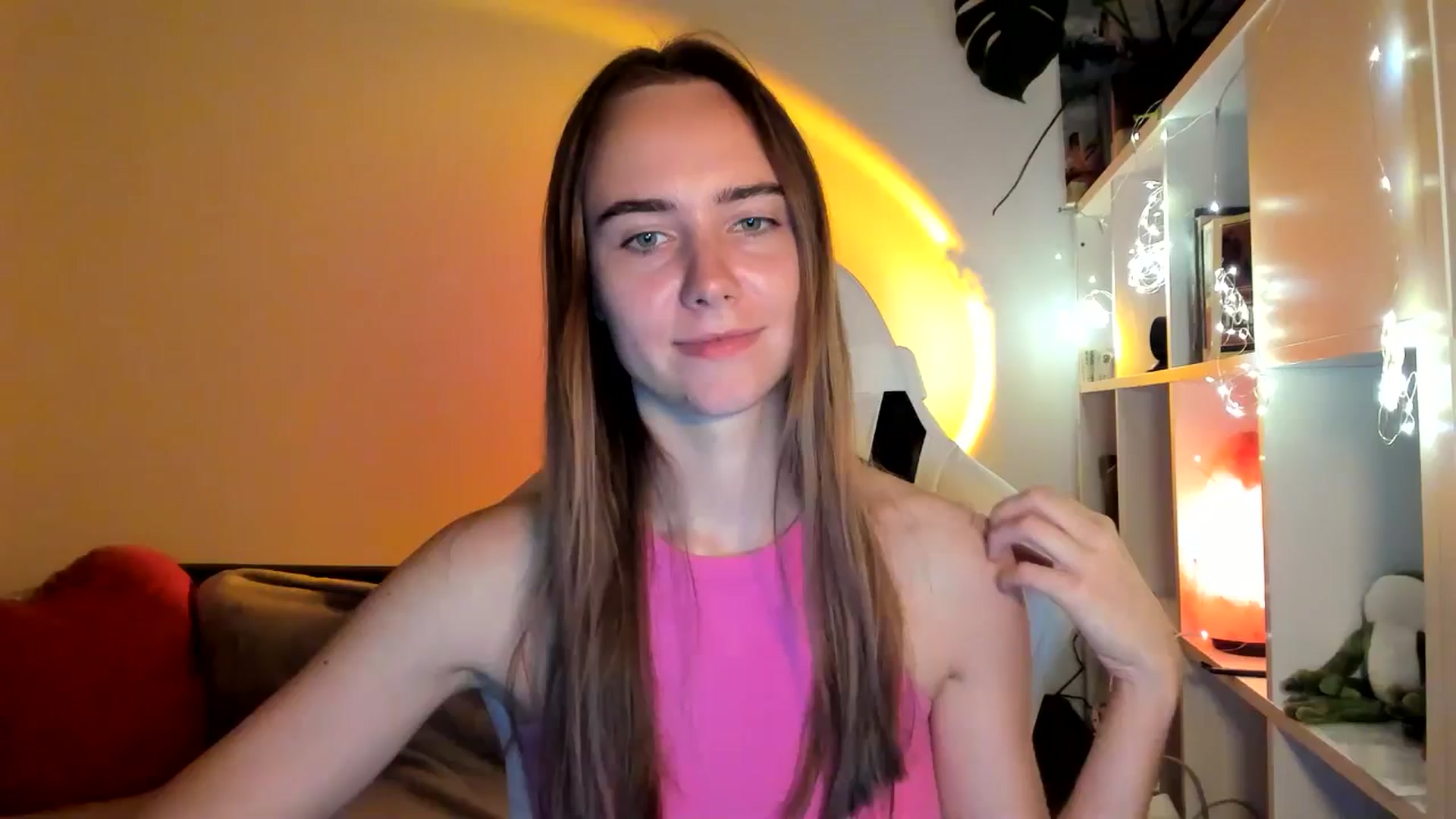 Gallery image thumbnail from OhAlisa's myfreecams stream on, 09/06/2025, 20:10 image 1 of 20