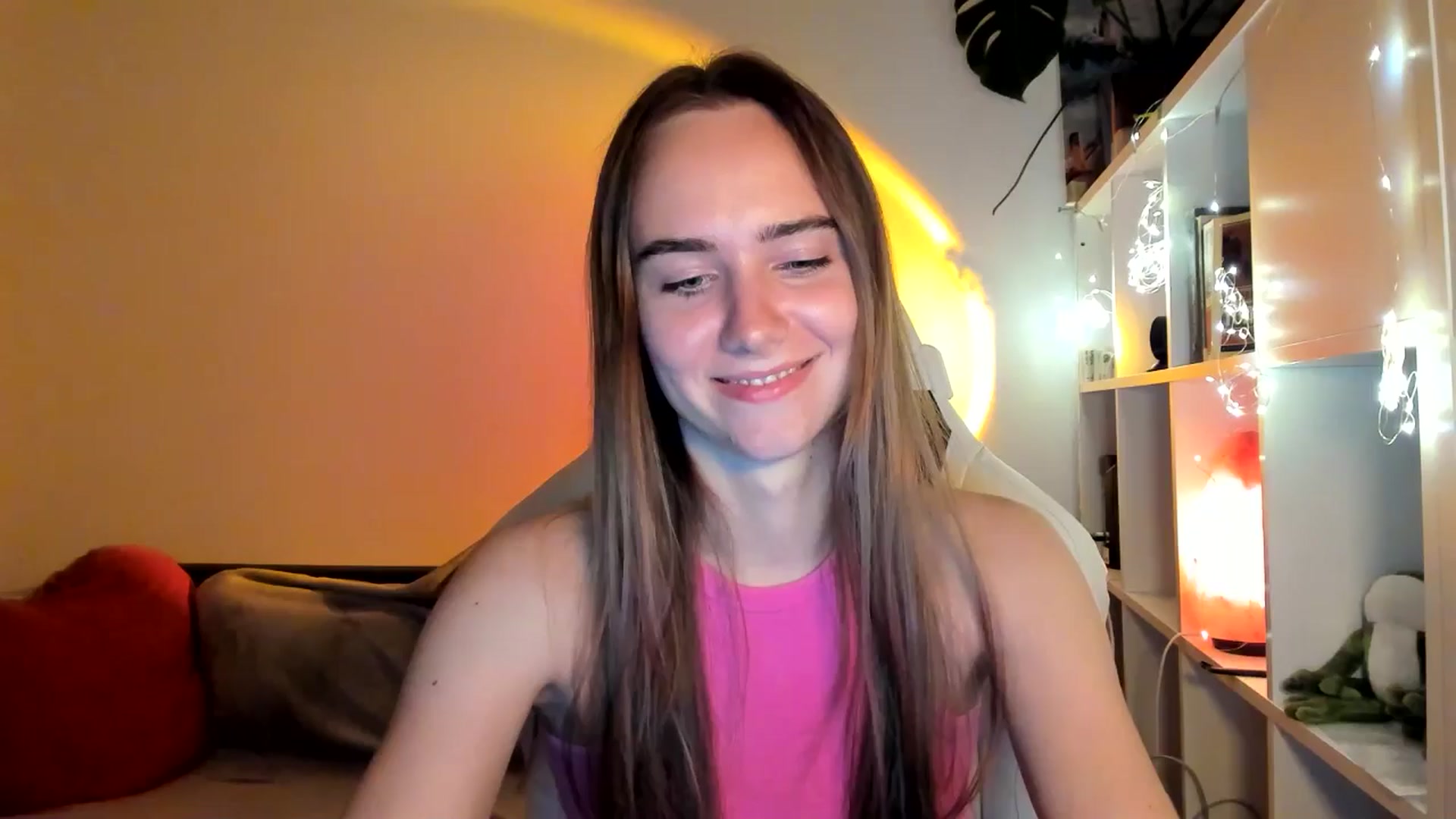 Gallery image thumbnail from OhAlisa's myfreecams stream on, 09/06/2025, 20:10 image 9 of 20