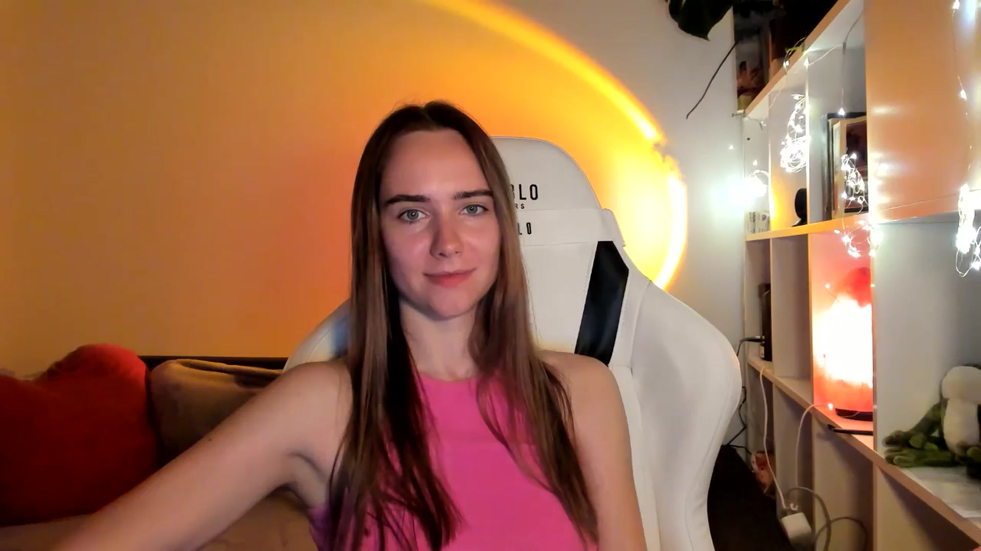 Gallery image thumbnail from OhAlisa's myfreecams stream on, 09/06/2025, 21:02 image 4 of 20