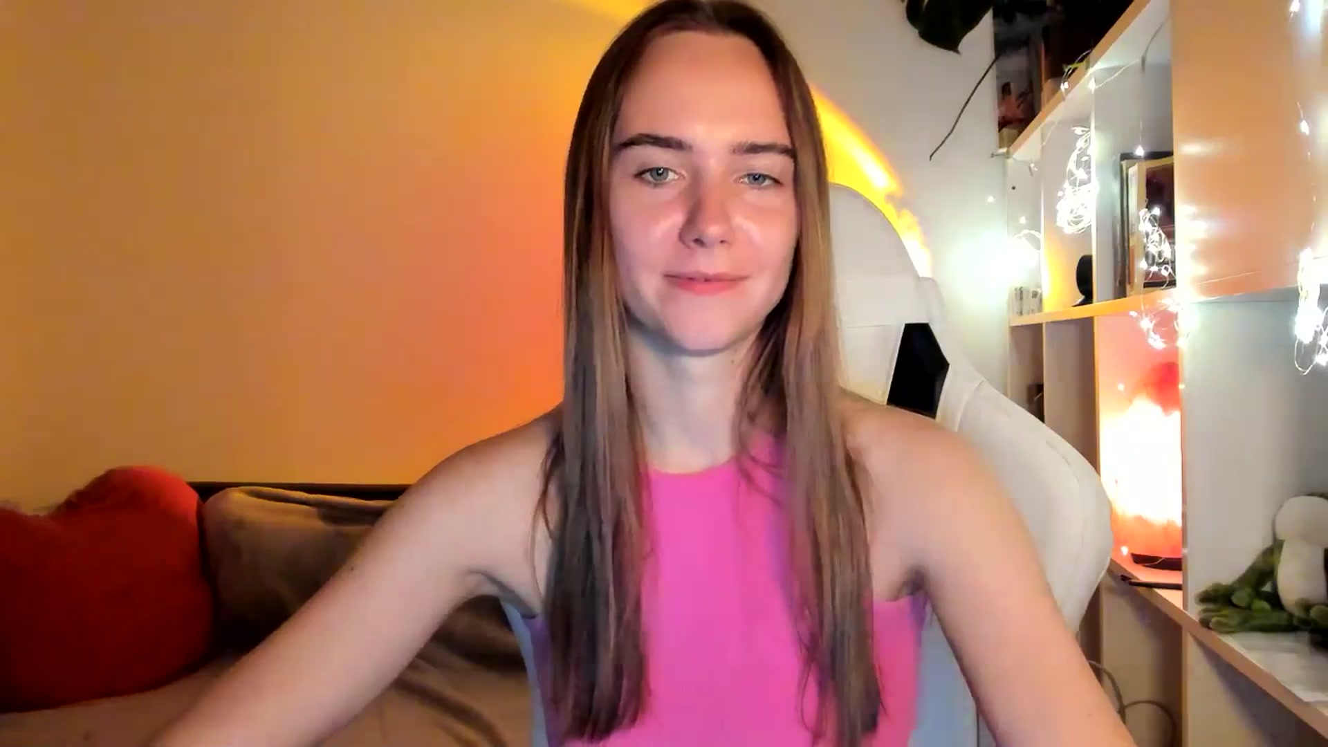 Gallery image thumbnail from OhAlisa's myfreecams stream on, 09/06/2025, 21:02 image 7 of 20
