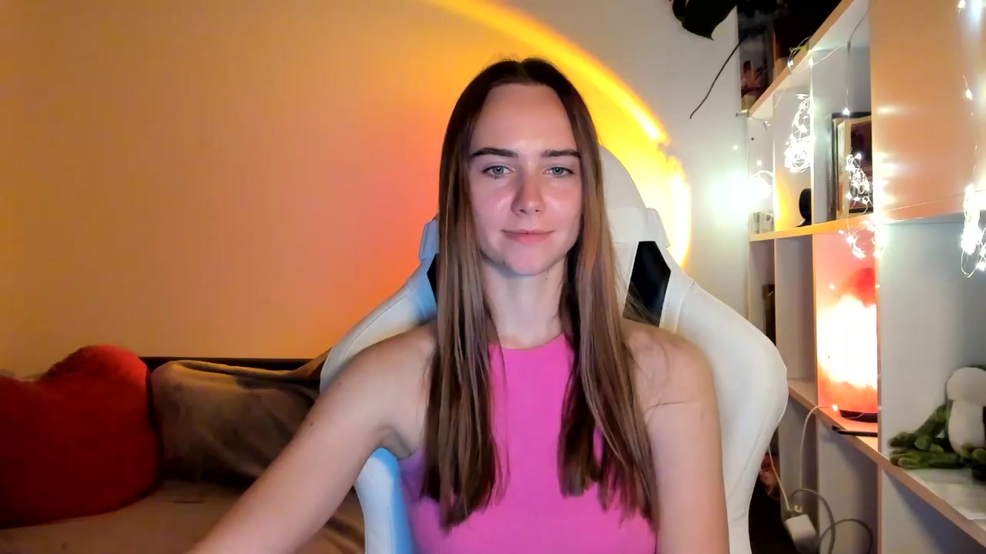 Gallery image thumbnail from OhAlisa's myfreecams stream on, 09/06/2025, 21:02 image 16 of 20