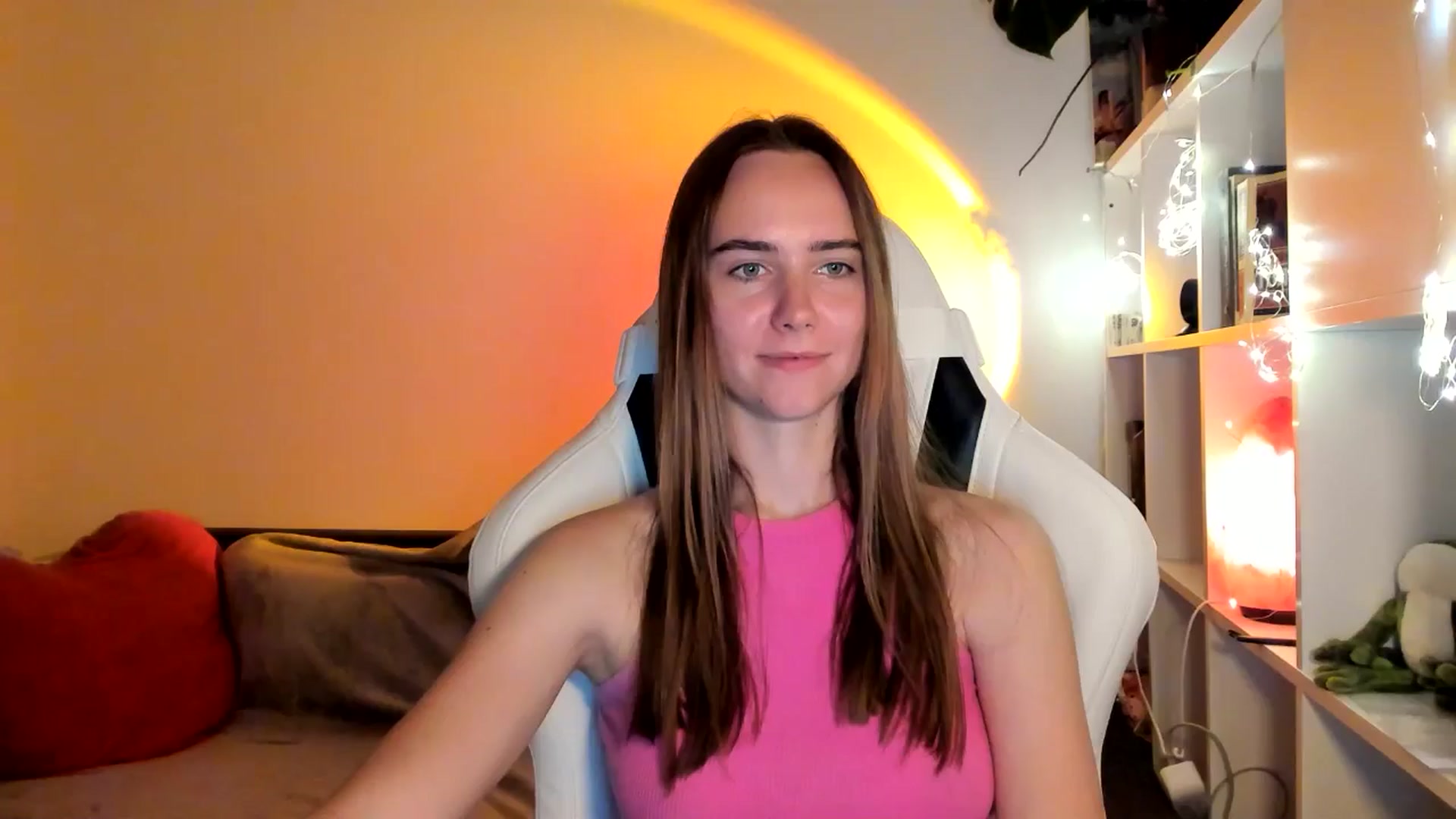 Gallery image thumbnail from OhAlisa's myfreecams stream on, 09/06/2025, 21:02 image 17 of 20