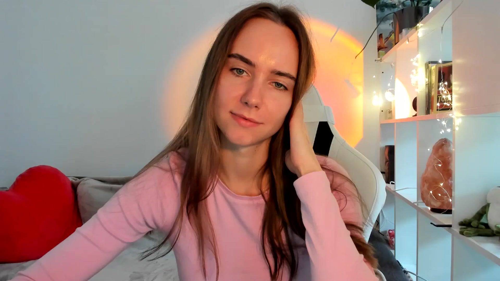 Gallery image thumbnail from OhAlisa's myfreecams stream on, 09/08/2025, 13:49 image 11 of 20