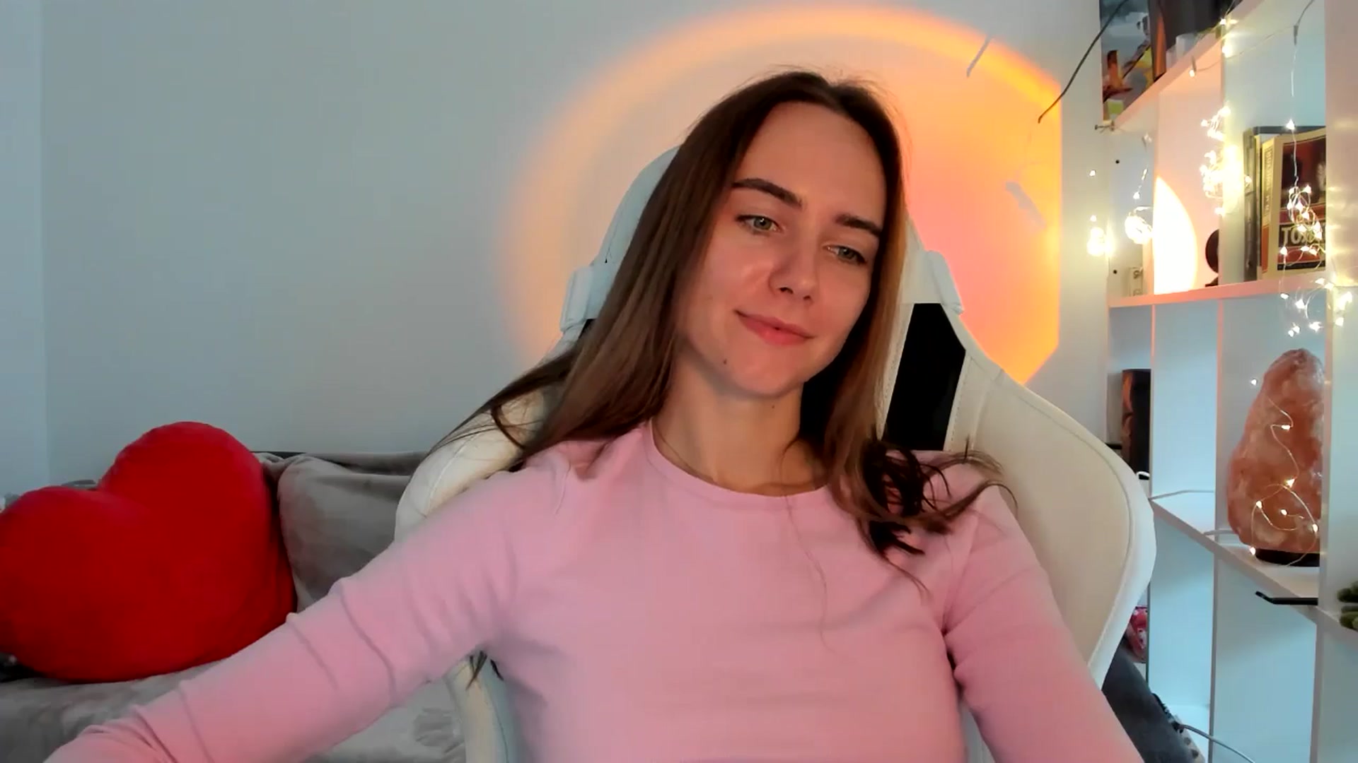 Gallery image thumbnail from OhAlisa's myfreecams stream on, 09/08/2025, 13:49 image 7 of 20