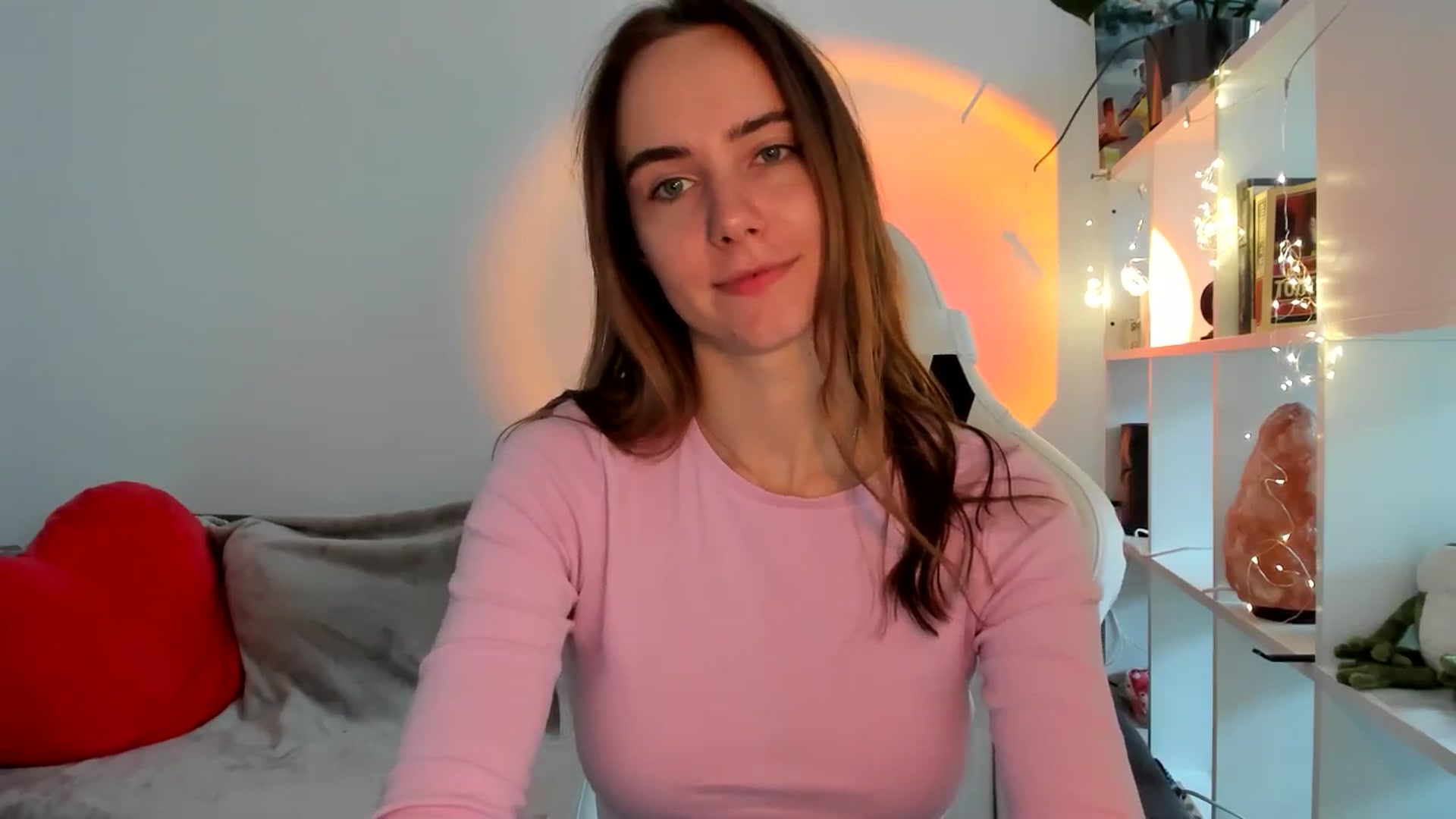 Gallery image thumbnail from OhAlisa's myfreecams stream on, 09/08/2025, 13:49 image 9 of 20