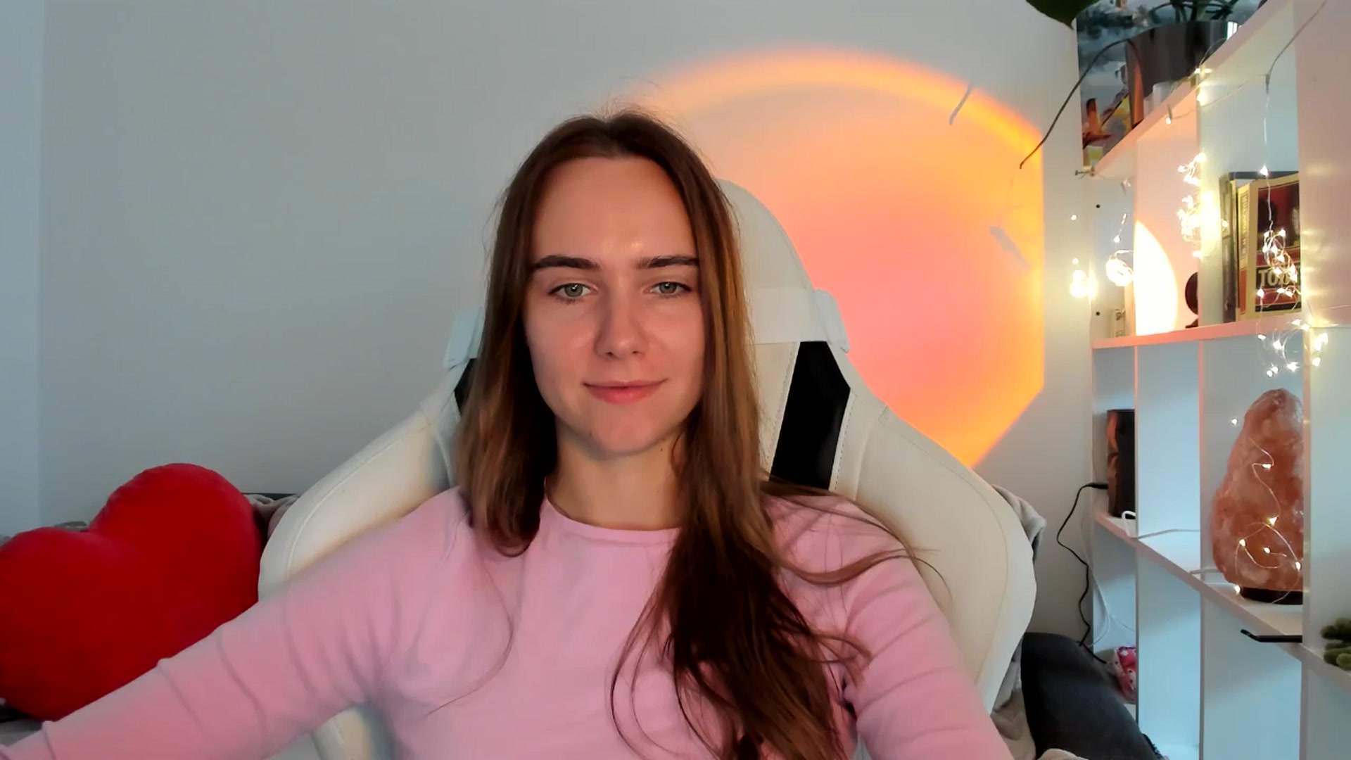 Gallery image thumbnail from OhAlisa's myfreecams stream on, 09/08/2025, 13:49 image 5 of 20