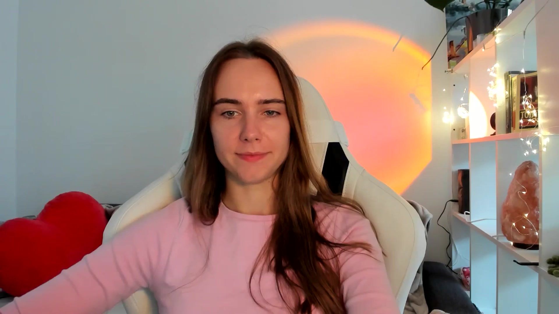 Gallery image thumbnail from OhAlisa's myfreecams stream on, 09/08/2025, 13:49 image 4 of 20