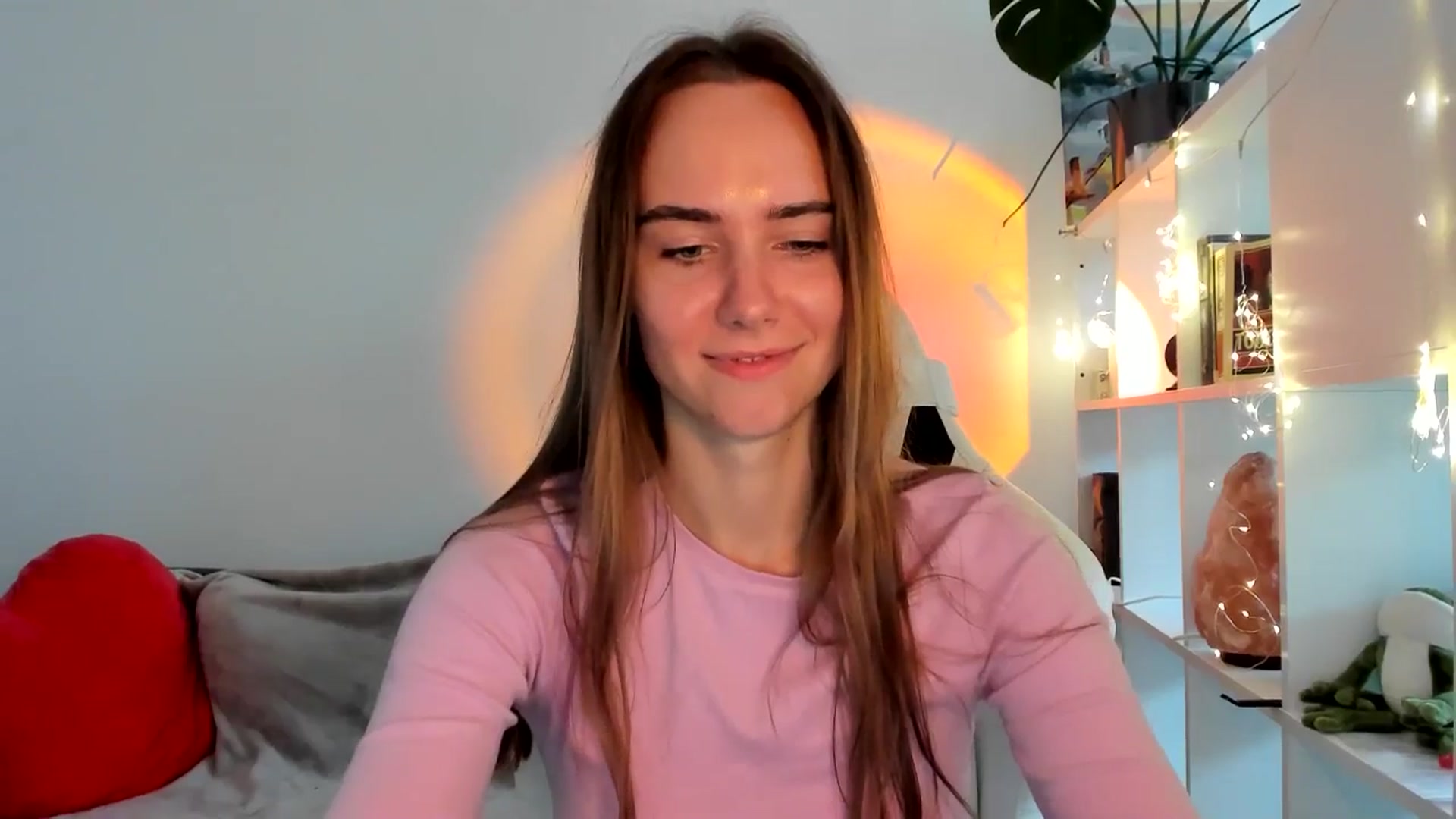 Gallery image thumbnail from OhAlisa's myfreecams stream on, 09/08/2025, 14:40 image 17 of 20