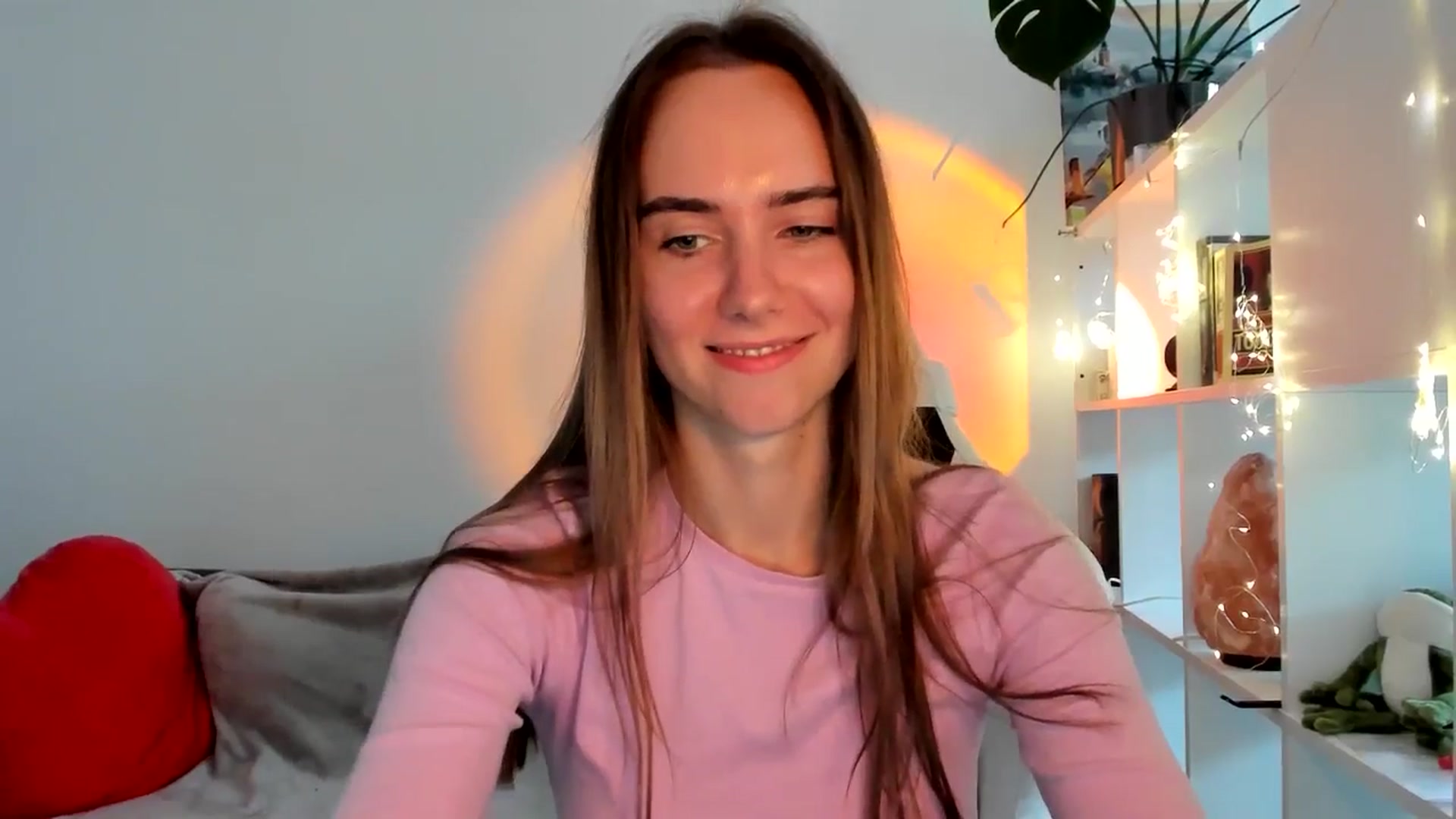 Gallery image thumbnail from OhAlisa's myfreecams stream on, 09/08/2025, 14:40 image 16 of 20