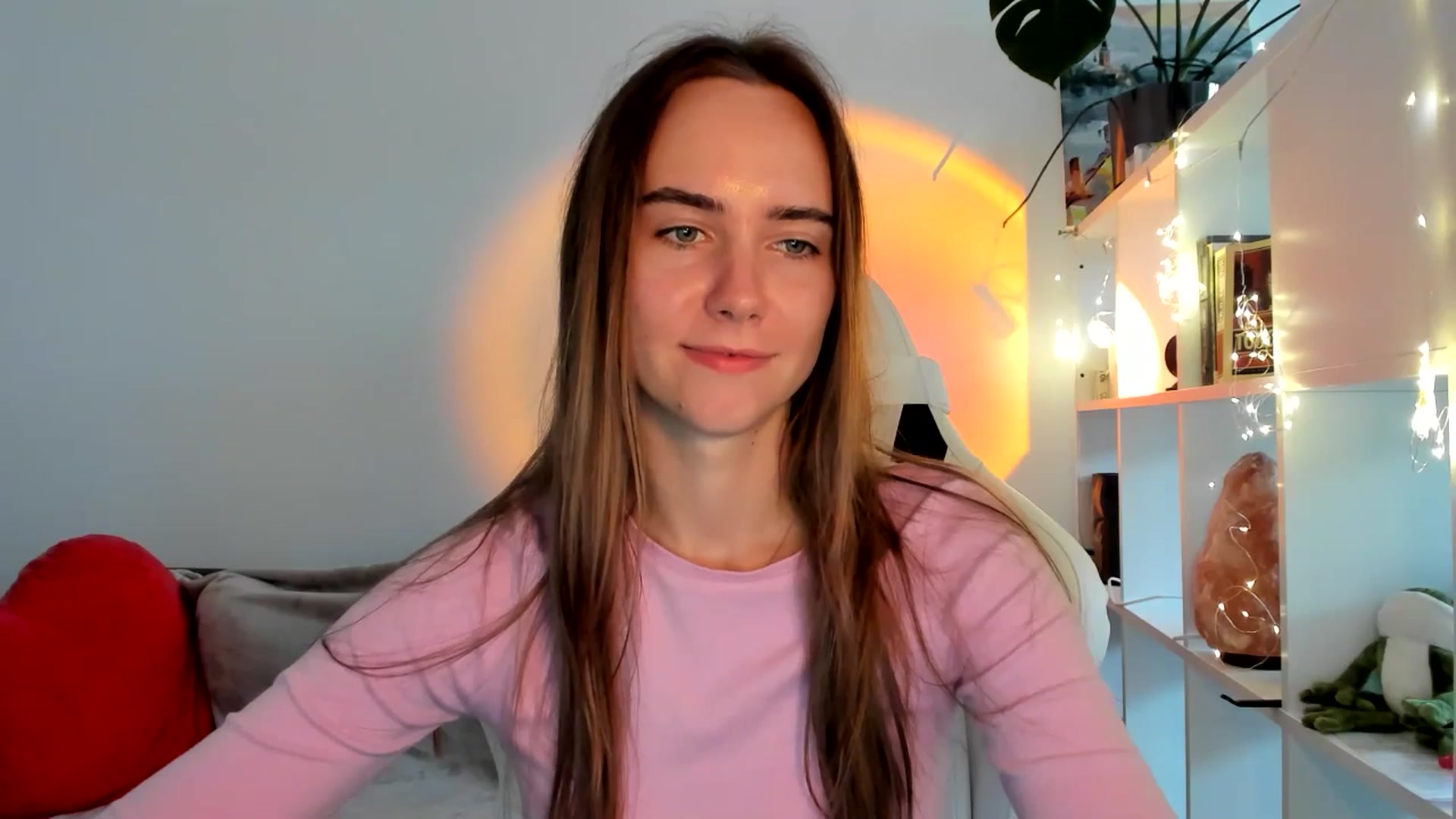 Gallery image thumbnail from OhAlisa's myfreecams stream on, 09/08/2025, 14:40 image 6 of 20