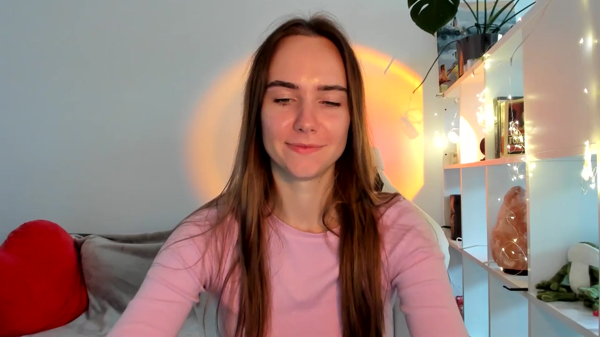 Gallery image thumbnail from OhAlisa's myfreecams stream on, 09/08/2025, 14:40 image 7 of 20
