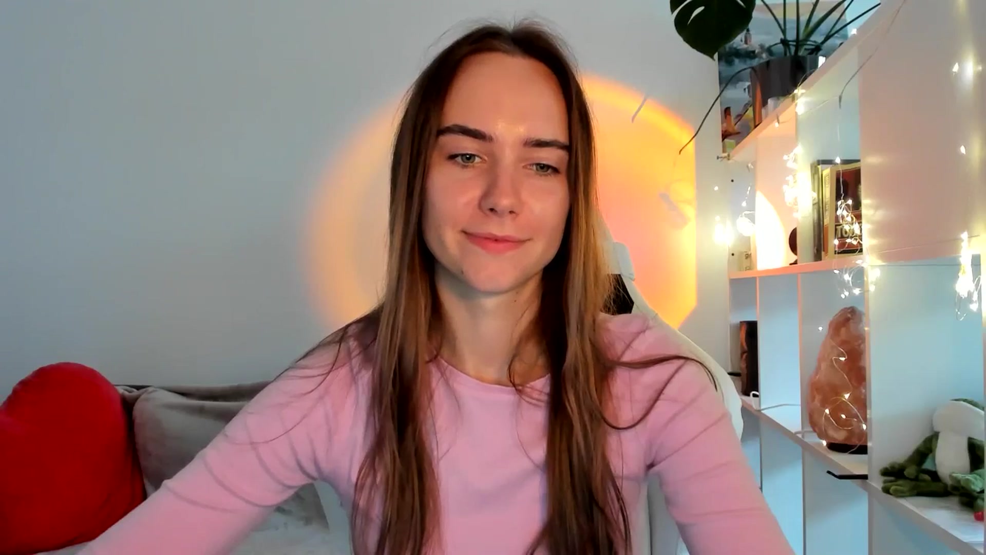 Gallery image thumbnail from OhAlisa's myfreecams stream on, 09/08/2025, 14:40 image 8 of 20