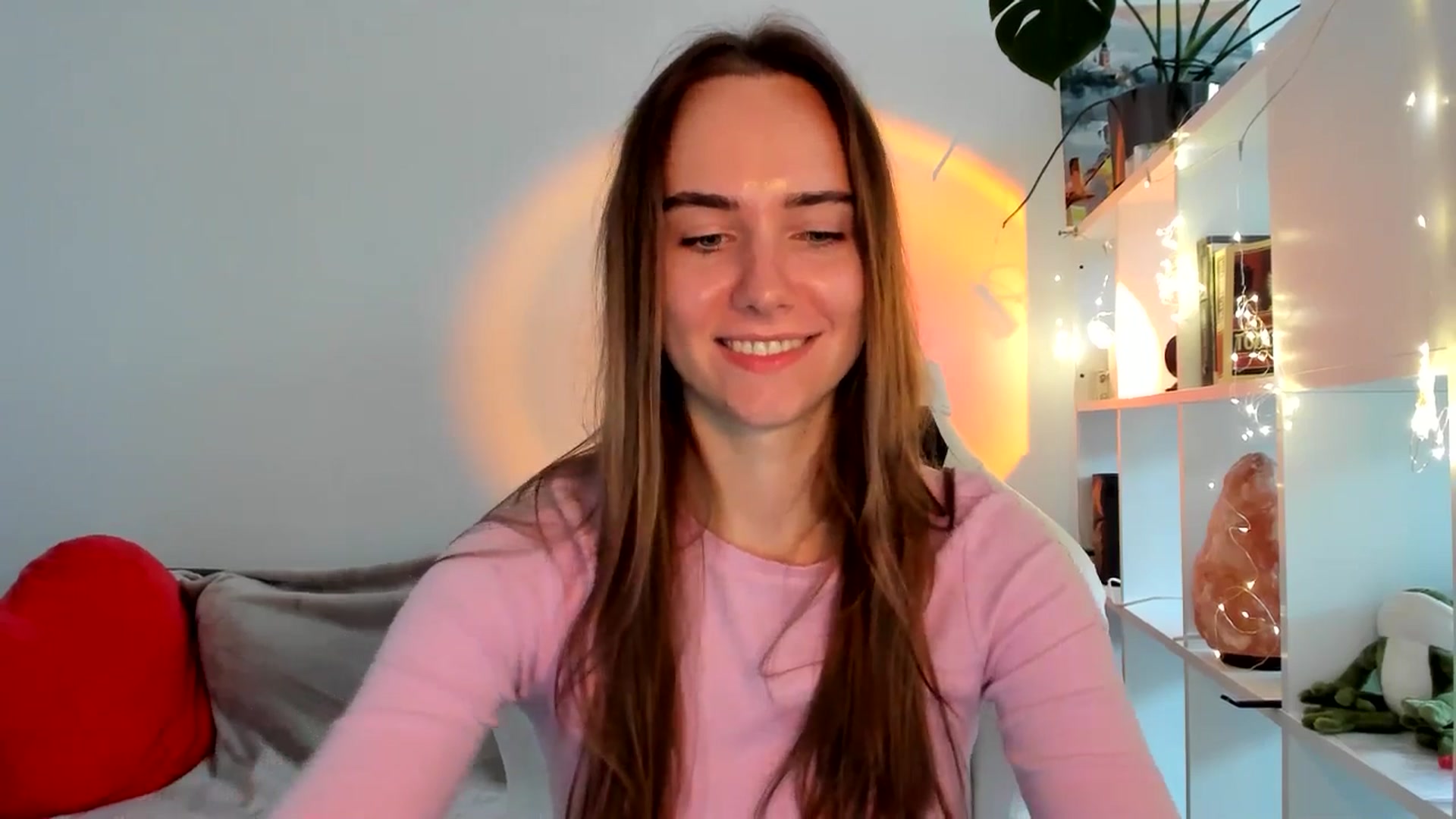 Gallery image thumbnail from OhAlisa's myfreecams stream on, 09/08/2025, 14:40 image 14 of 20
