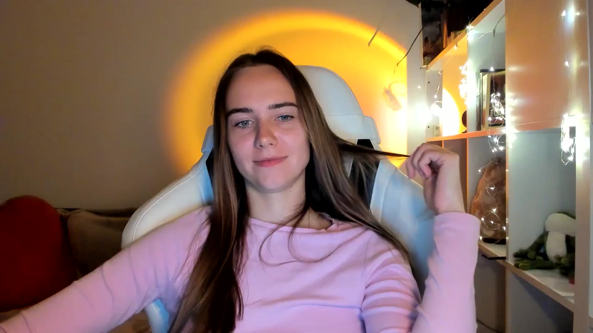 Gallery image thumbnail from OhAlisa's myfreecams stream on, 09/08/2025, 20:41 image 14 of 20