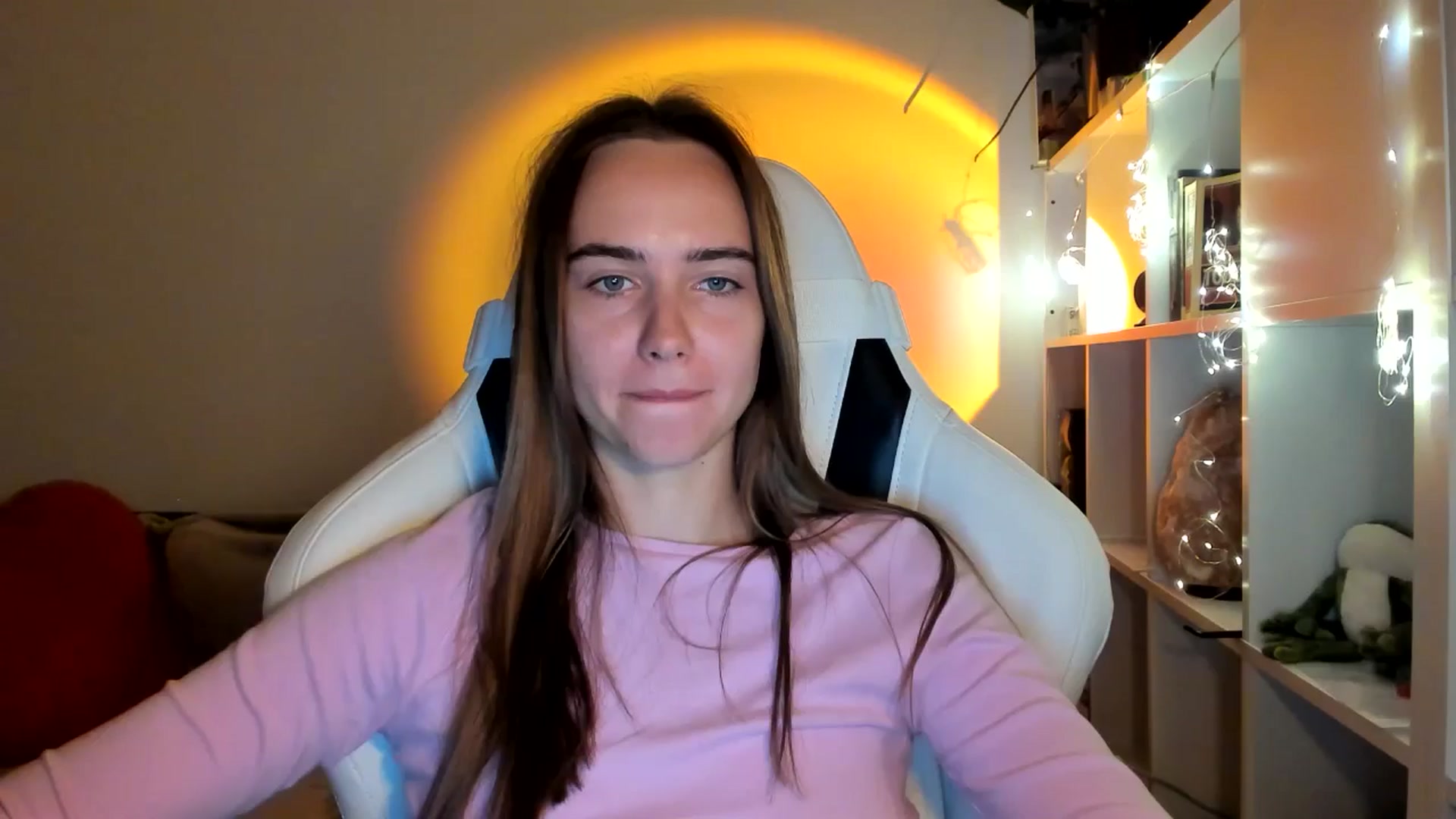Gallery image thumbnail from OhAlisa's myfreecams stream on, 09/08/2025, 20:41 image 17 of 20