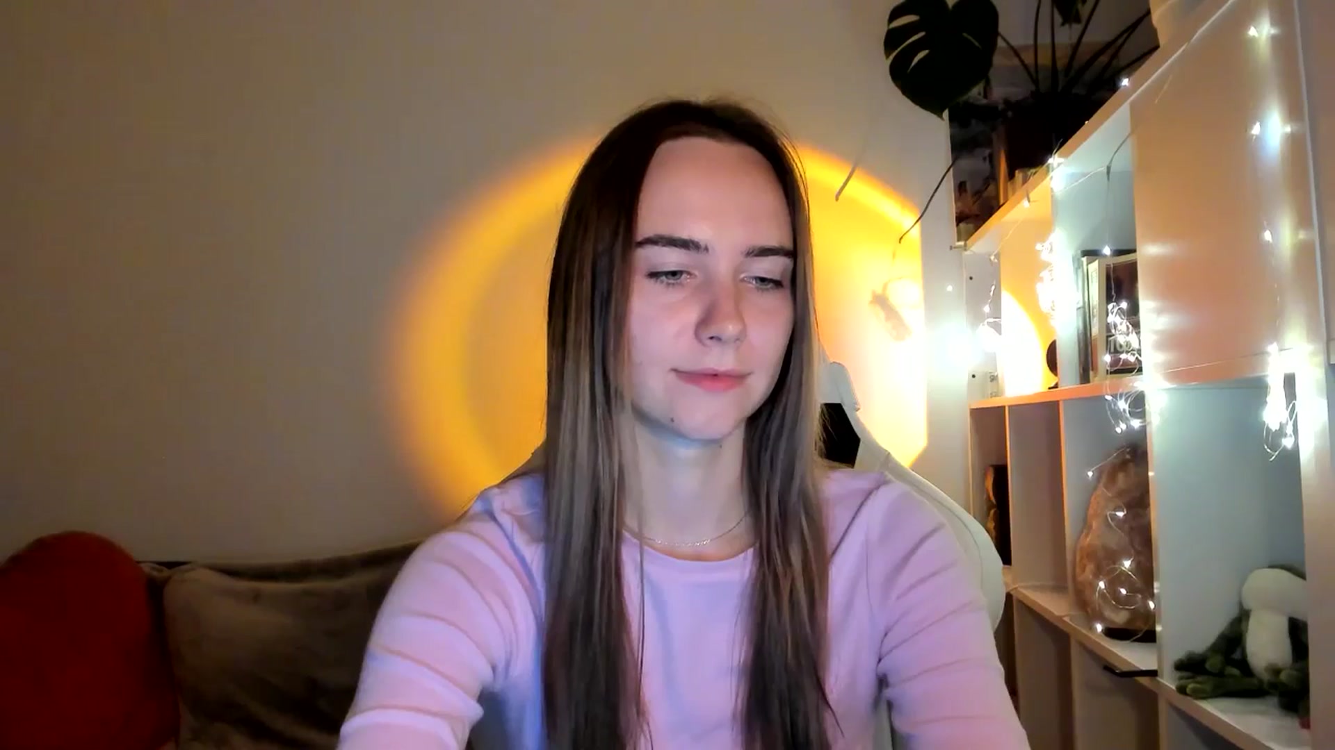 Gallery image thumbnail from OhAlisa's myfreecams stream on, 09/08/2025, 20:41 image 4 of 20