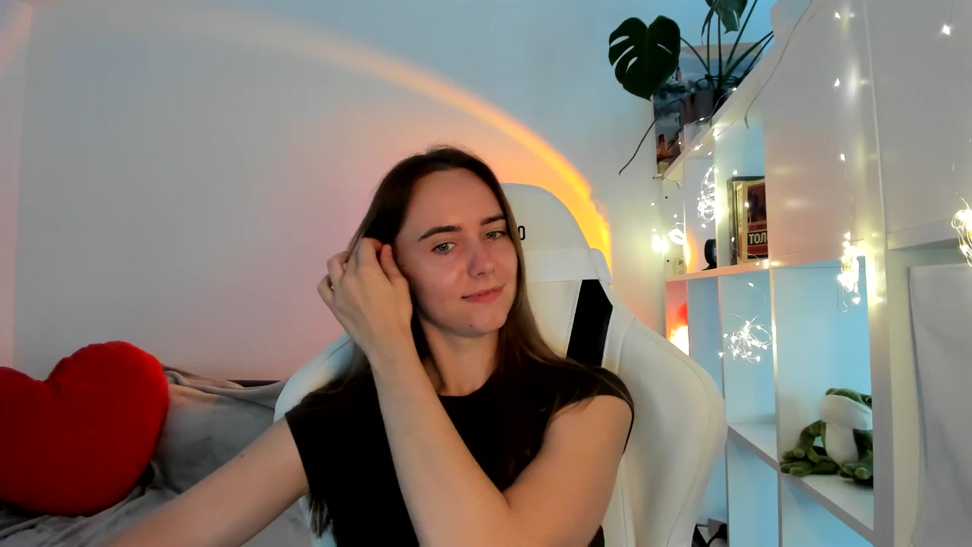 Gallery image thumbnail from OhAlisa's myfreecams stream on, 09/09/2025, 16:16 image 10 of 20