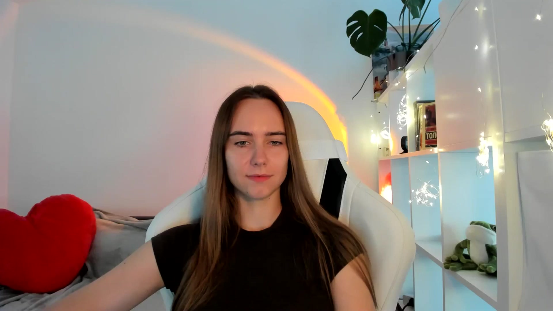 Gallery image thumbnail from OhAlisa's myfreecams stream on, 09/09/2025, 16:16 image 6 of 20