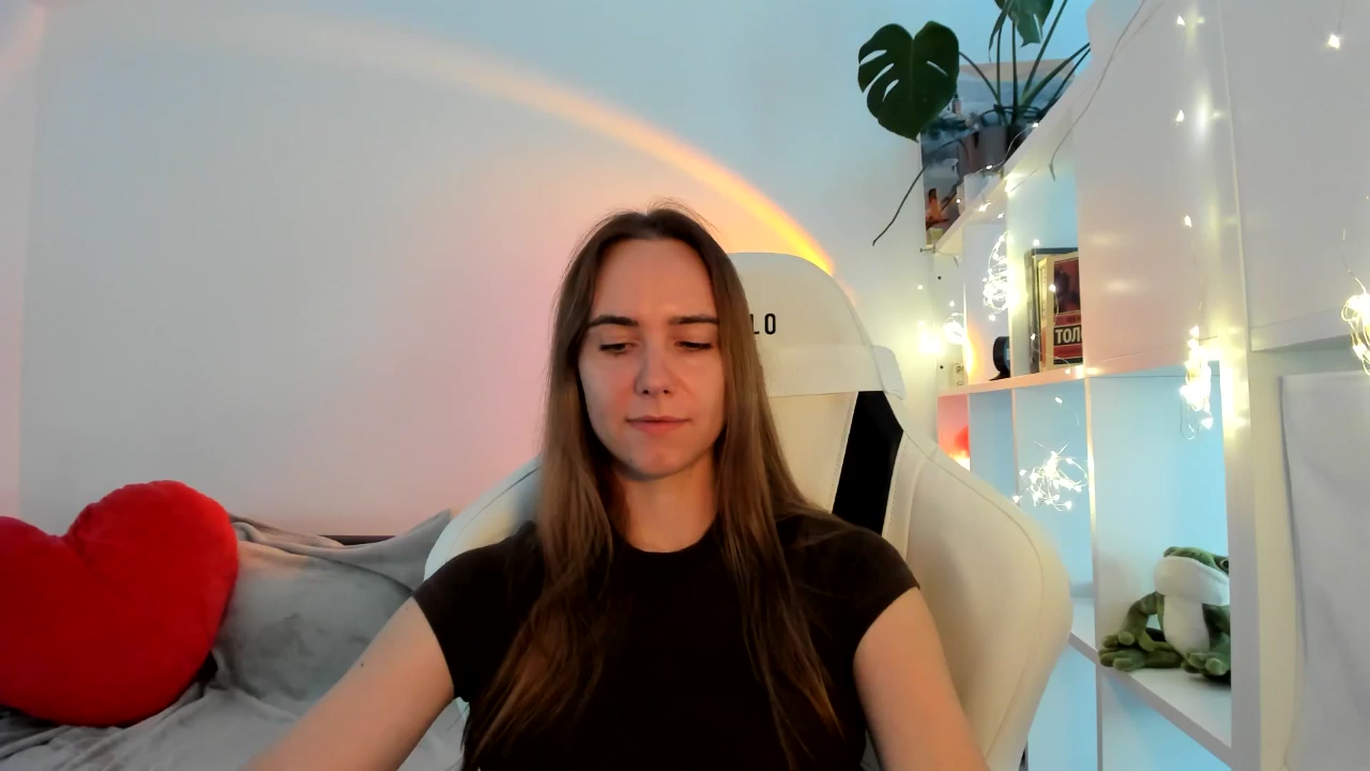 Gallery image thumbnail from OhAlisa's myfreecams stream on, 09/09/2025, 16:16 image 8 of 20