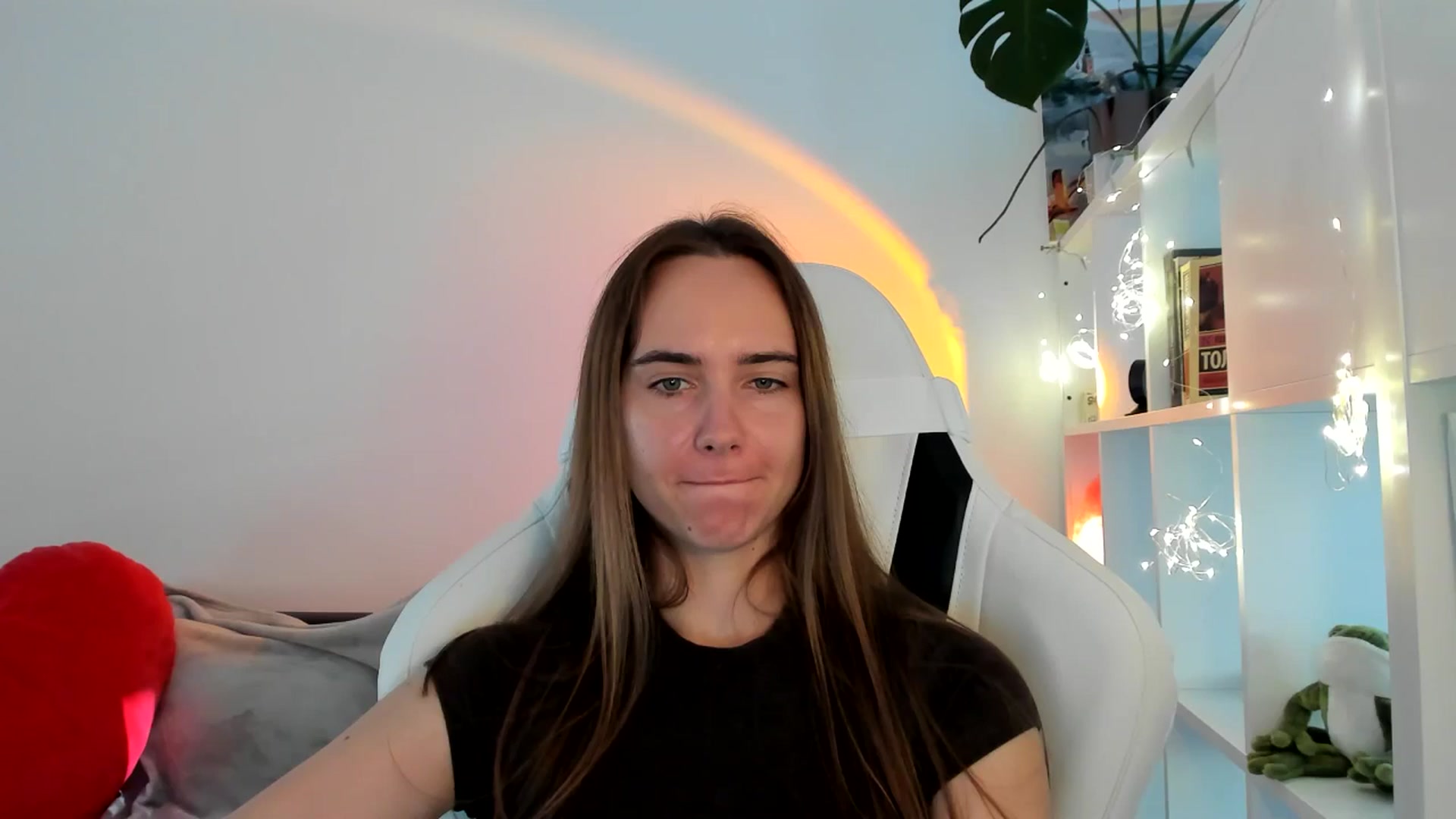 Gallery image thumbnail from OhAlisa's myfreecams stream on, 09/09/2025, 16:16 image 16 of 20