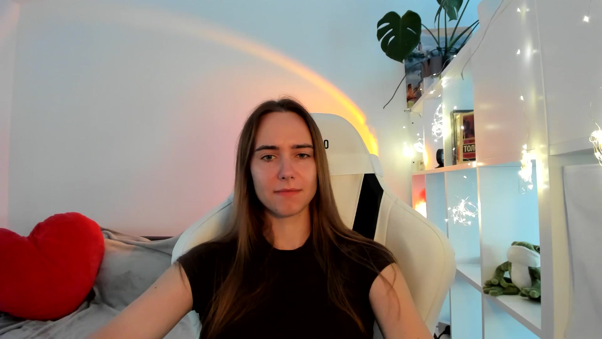 Gallery image thumbnail from OhAlisa's myfreecams stream on, 09/09/2025, 16:16 image 9 of 20