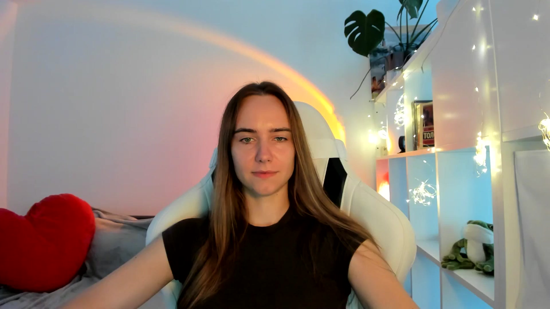 Gallery image thumbnail from OhAlisa's myfreecams stream on, 09/09/2025, 16:16 image 5 of 20