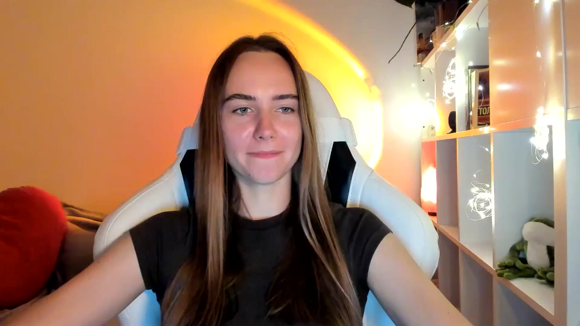 Gallery image thumbnail from OhAlisa's myfreecams stream on, 09/09/2025, 17:54 image 4 of 20