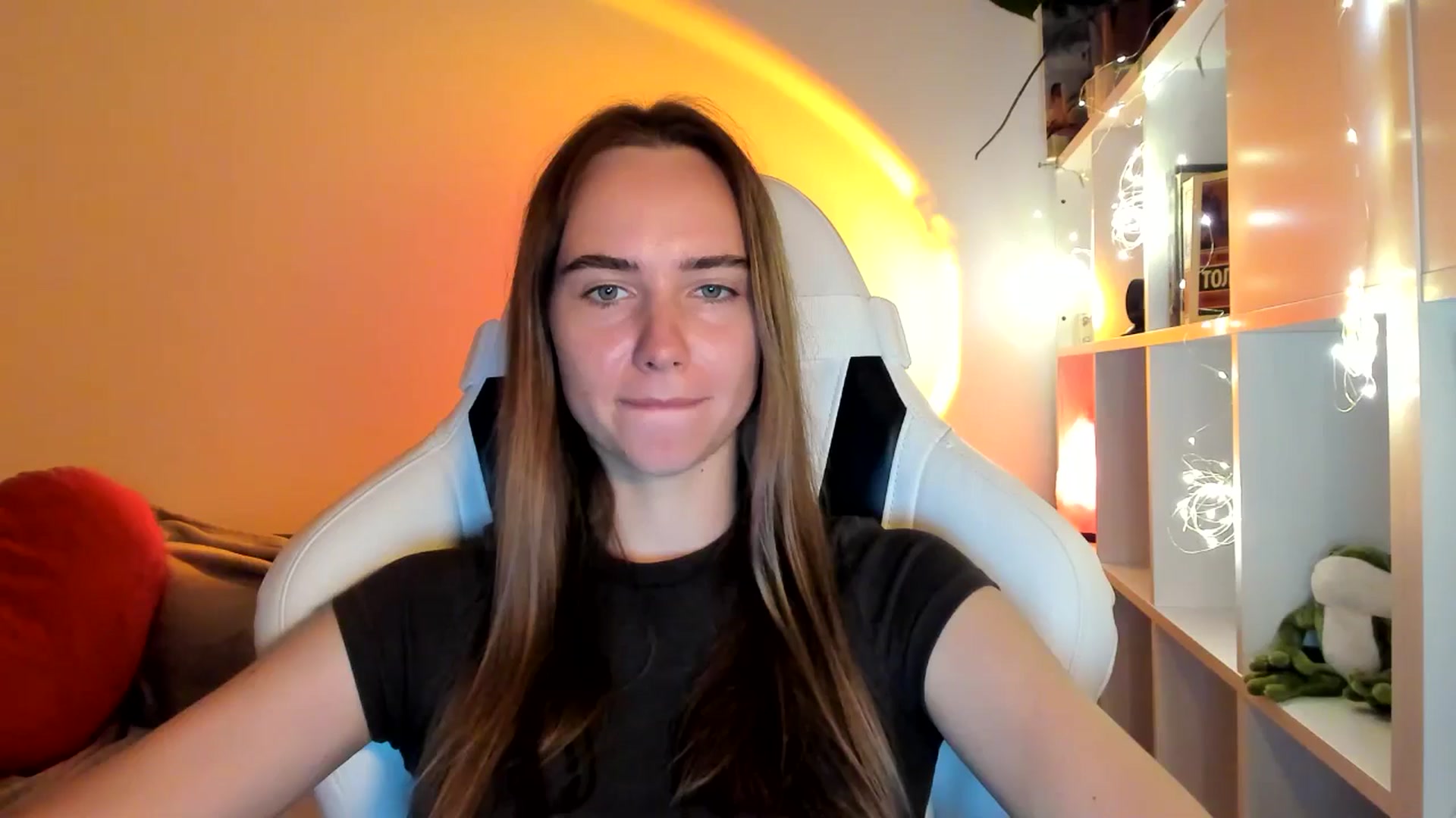 Gallery image thumbnail from OhAlisa's myfreecams stream on, 09/09/2025, 17:54 image 5 of 20