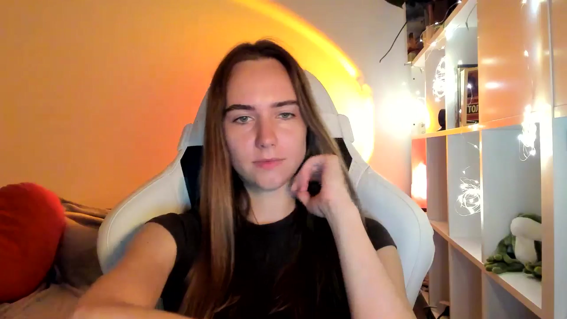 Gallery image thumbnail from OhAlisa's myfreecams stream on, 09/09/2025, 17:54 image 9 of 20