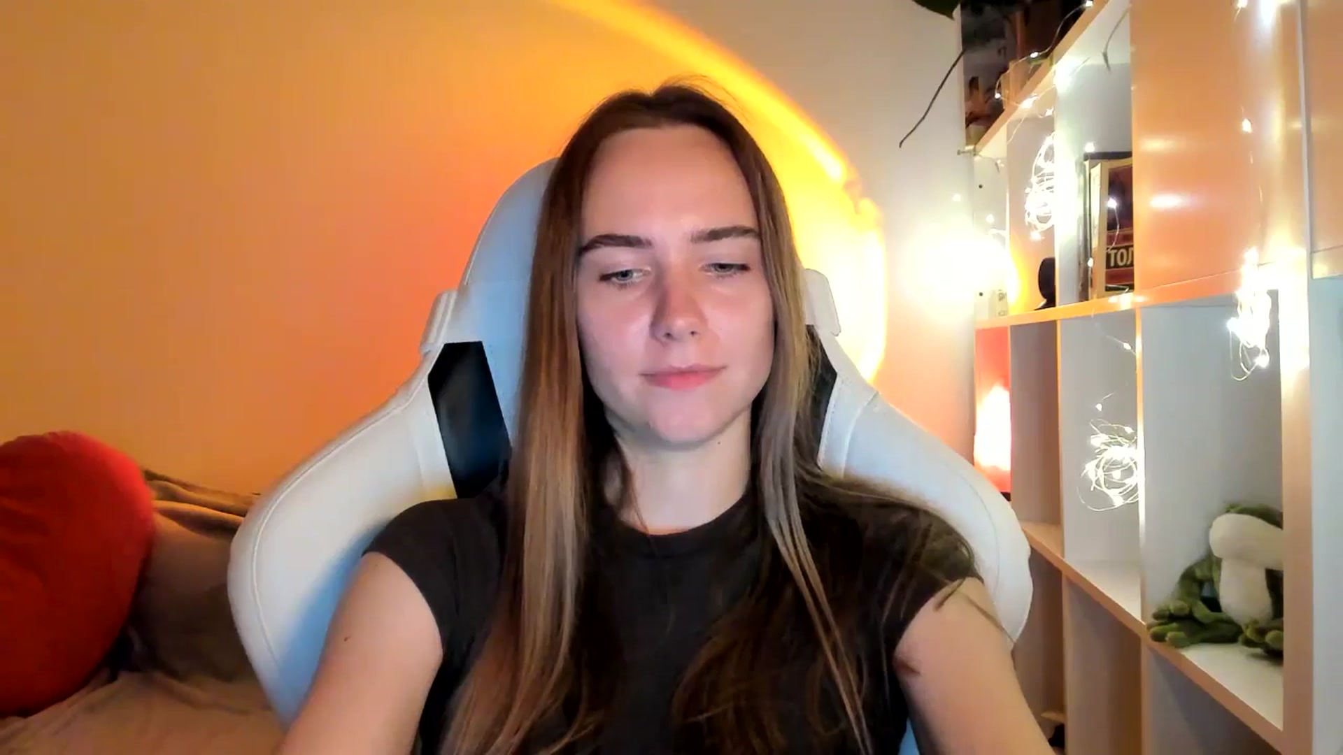 Gallery image thumbnail from OhAlisa's myfreecams stream on, 09/09/2025, 17:54 image 12 of 20