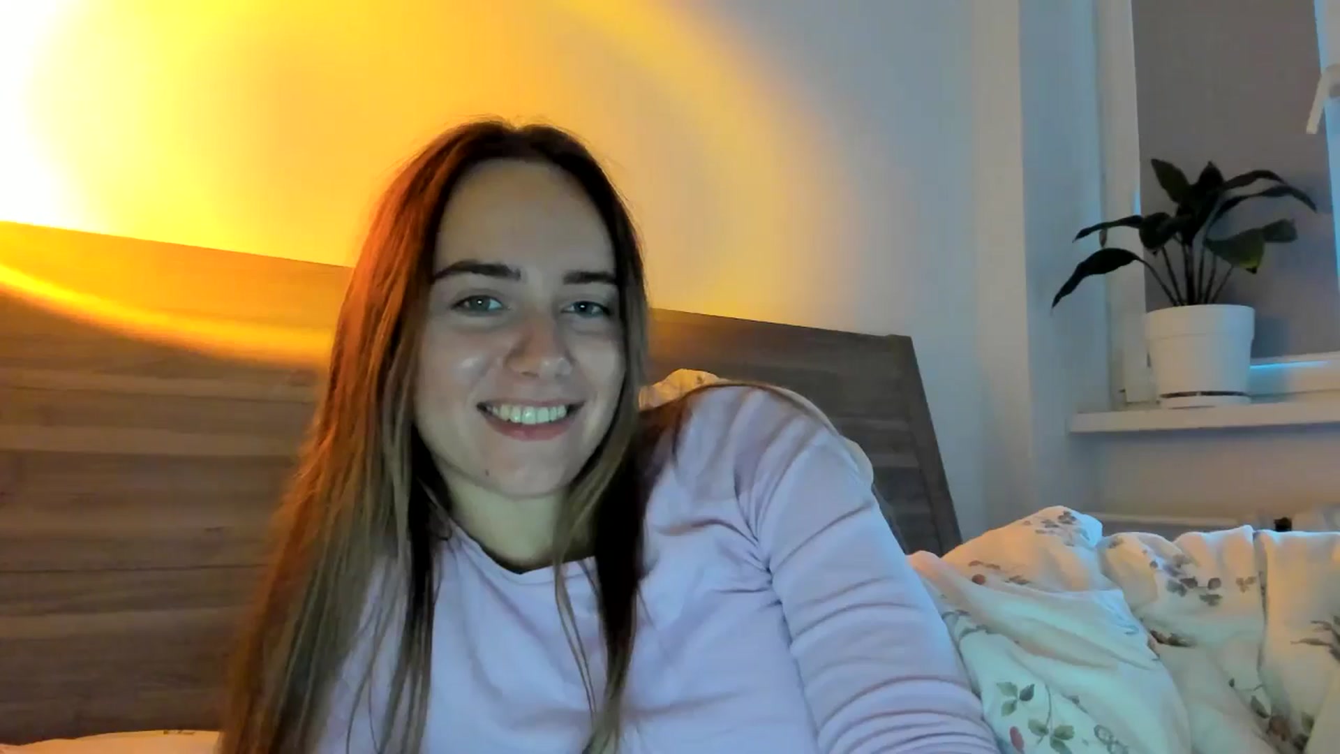 Gallery image thumbnail from OhAlisa's myfreecams stream on, 09/15/2025, 17:01 image 17 of 20