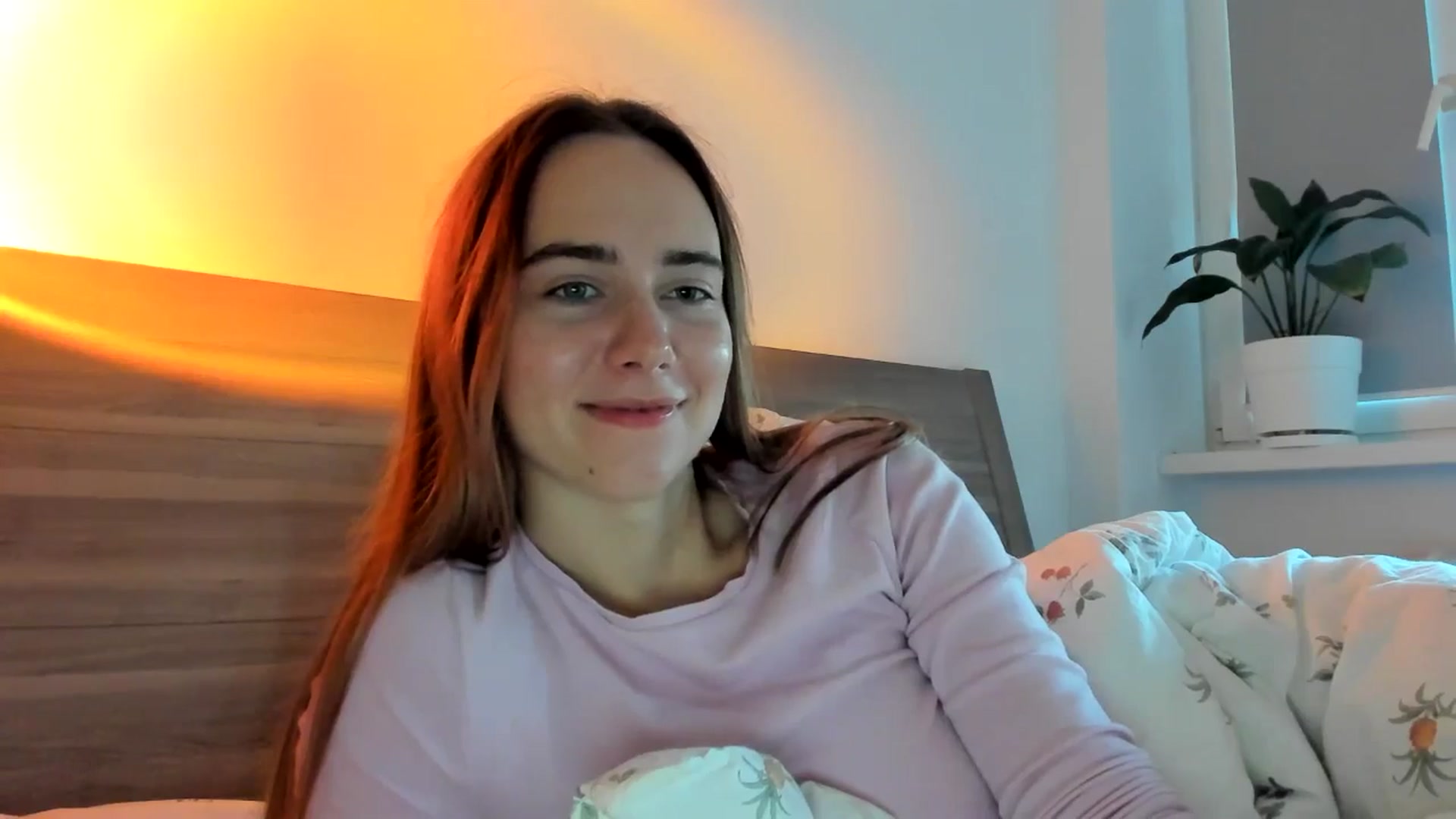 Gallery image thumbnail from OhAlisa's myfreecams stream on, 09/15/2025, 17:01 image 10 of 20