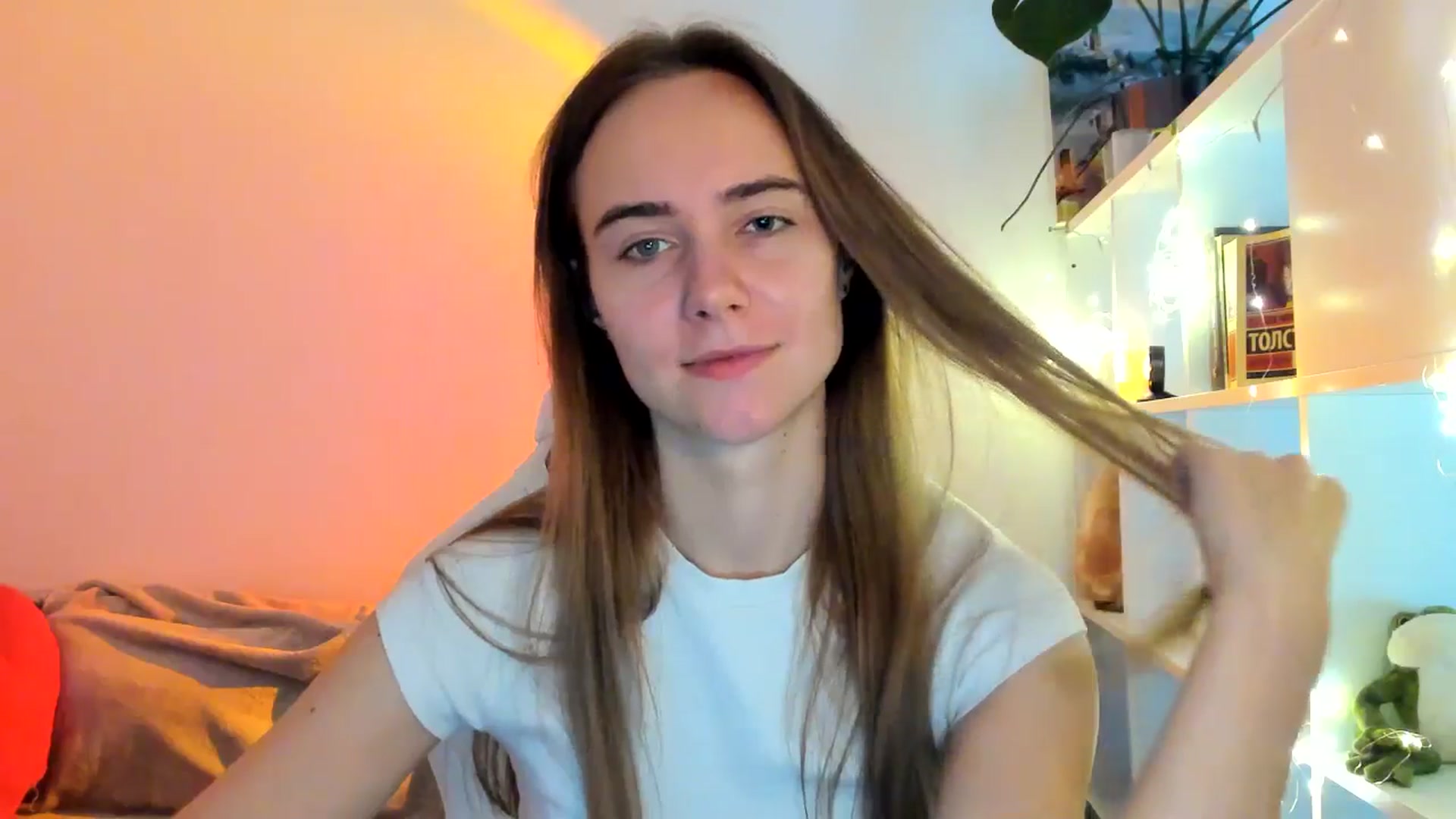Gallery image thumbnail from OhAlisa's myfreecams stream on, 09/25/2025, 13:53 image 7 of 20