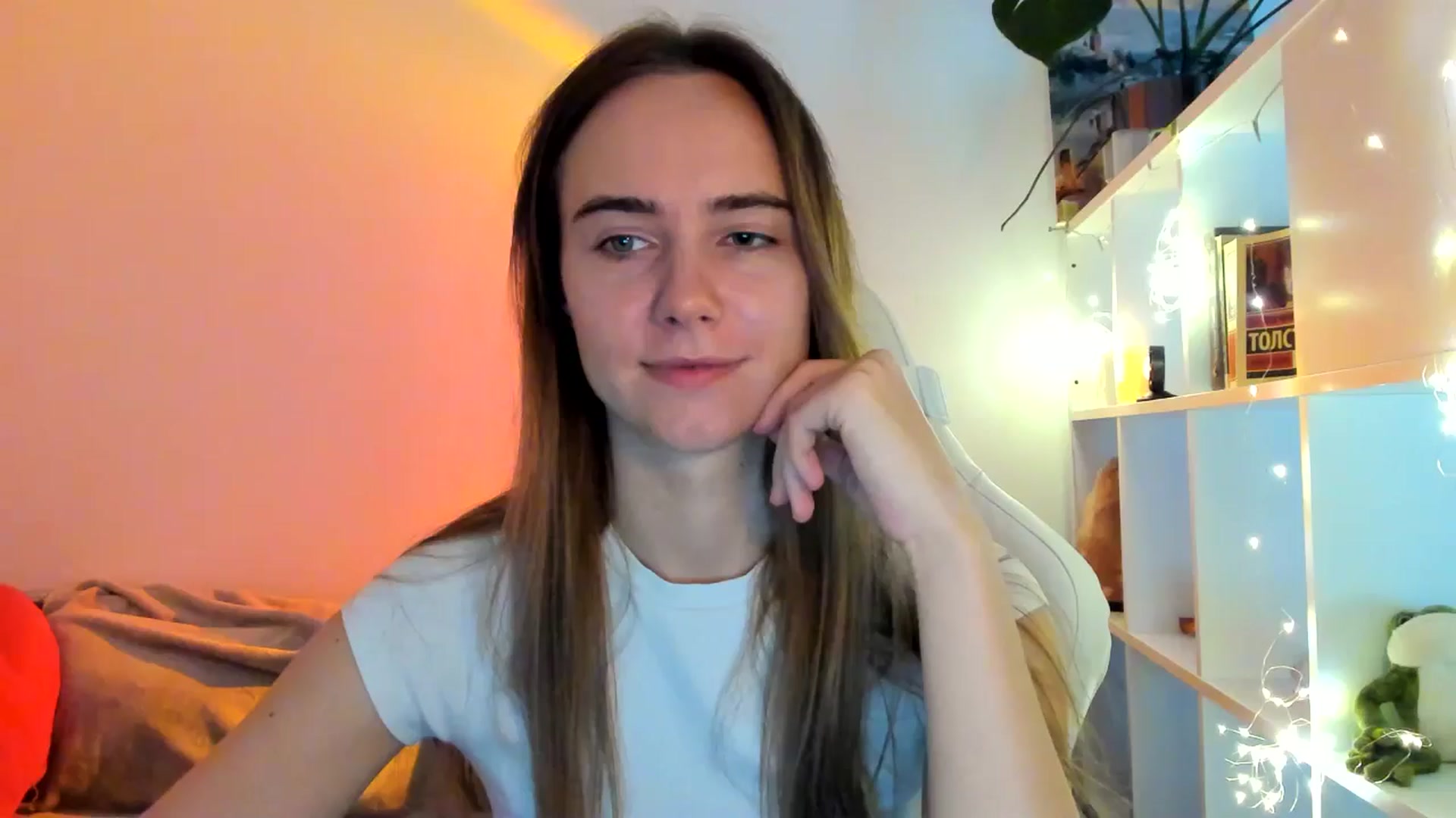 Gallery image thumbnail from OhAlisa's myfreecams stream on, 09/25/2025, 13:53 image 10 of 20