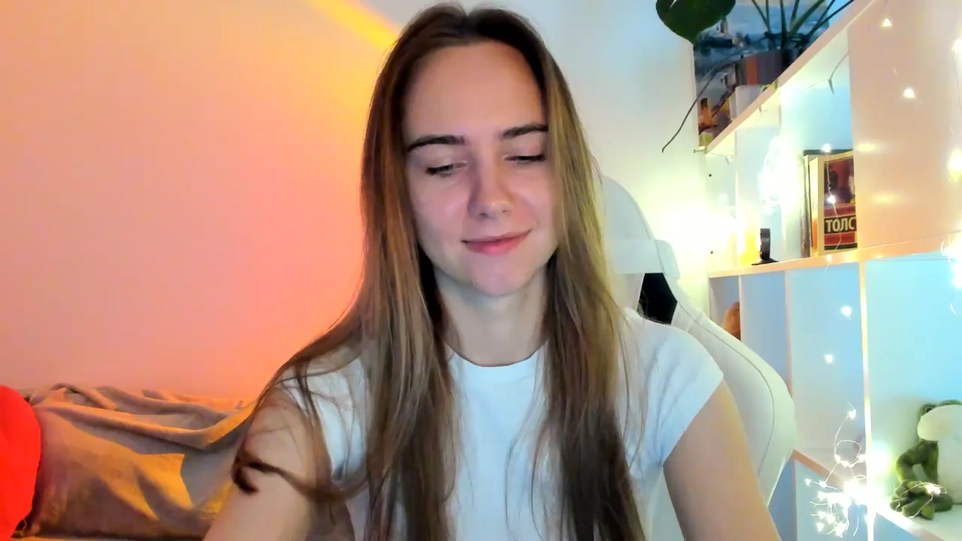 Gallery image thumbnail from OhAlisa's myfreecams stream on, 09/25/2025, 13:53 image 2 of 20