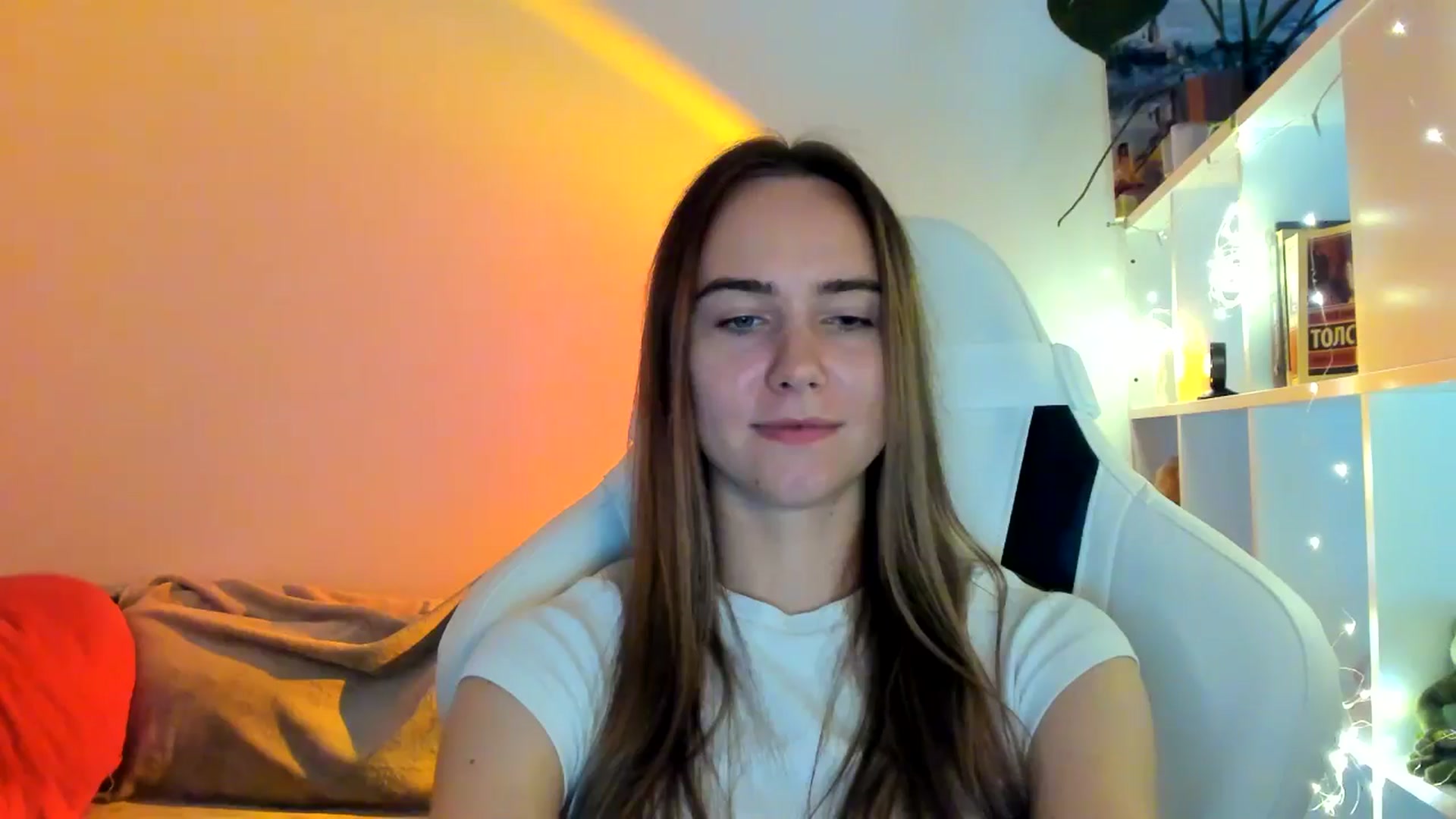 Gallery image thumbnail from OhAlisa's myfreecams stream on, 09/25/2025, 14:36 image 7 of 20
