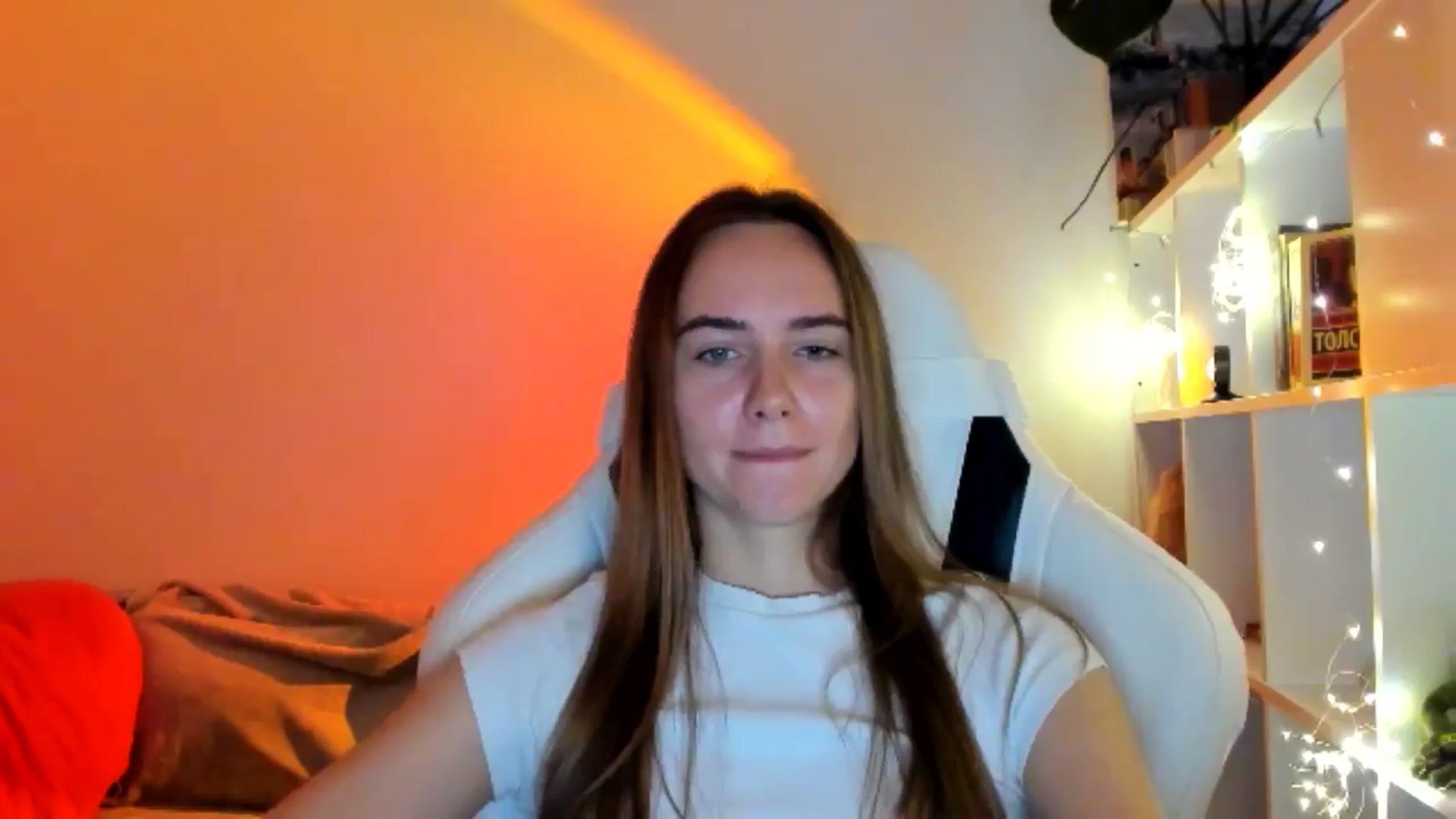 Gallery image thumbnail from OhAlisa's myfreecams stream on, 09/25/2025, 15:27 image 14 of 20