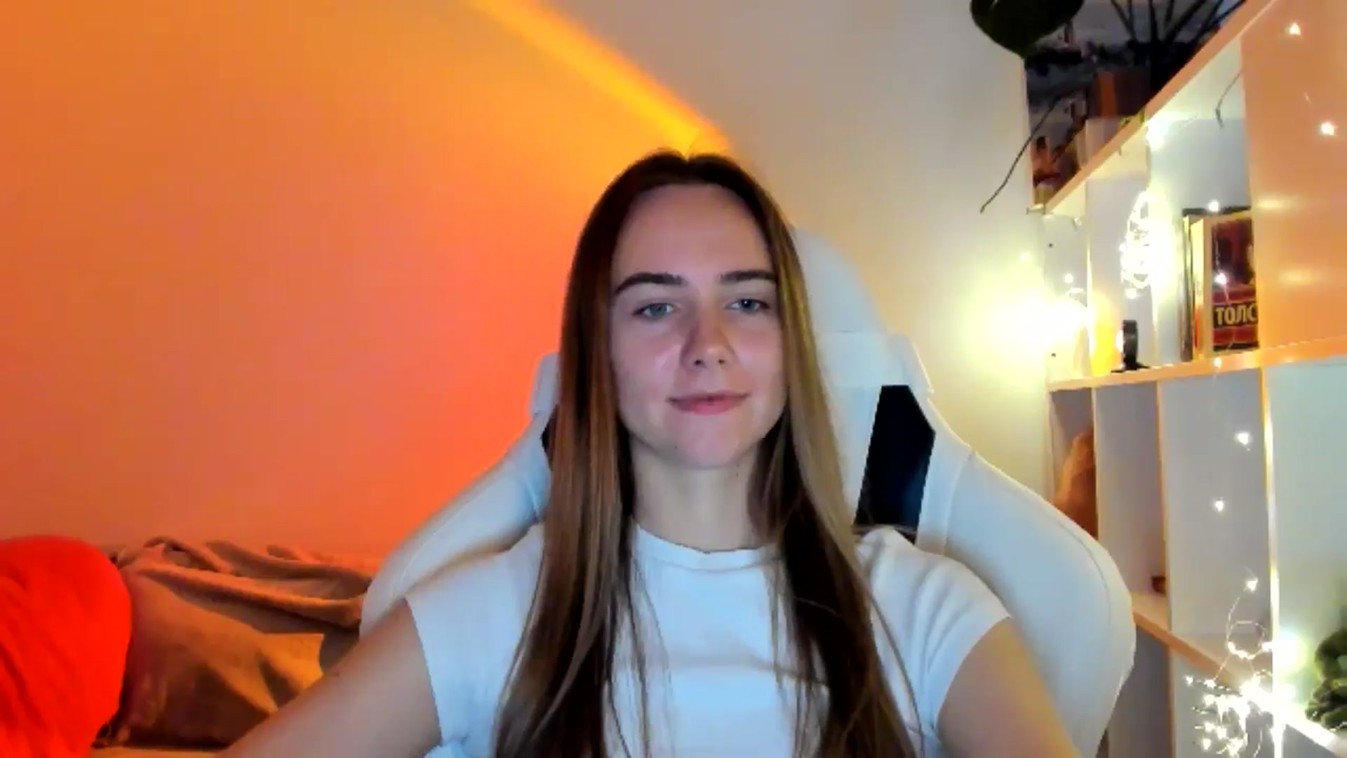 Gallery image thumbnail from OhAlisa's myfreecams stream on, 09/25/2025, 15:27 image 11 of 20