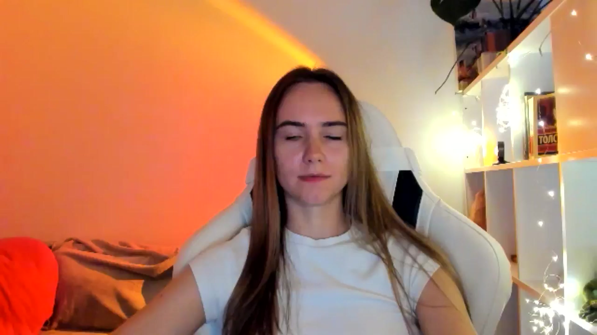 Gallery image thumbnail from OhAlisa's myfreecams stream on, 09/25/2025, 15:27 image 16 of 20
