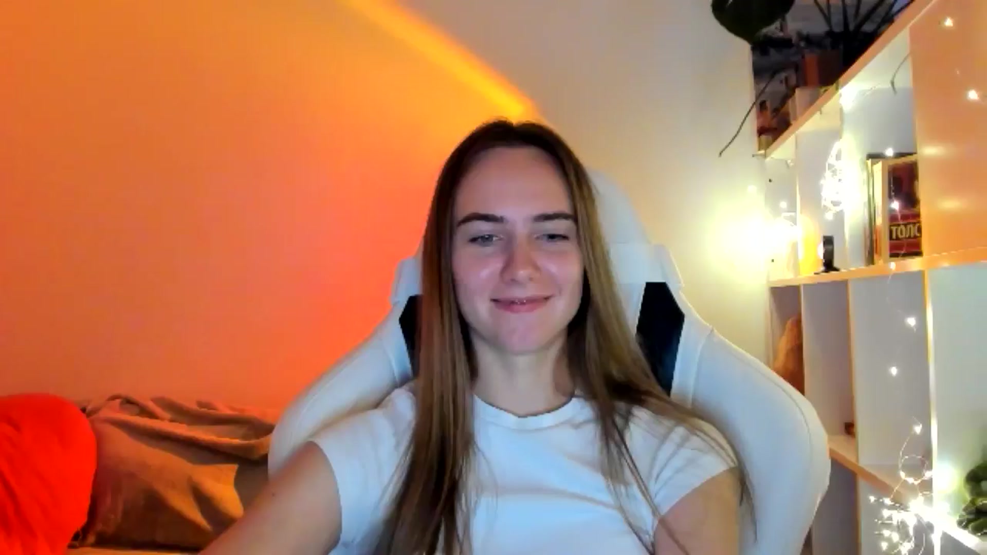 Gallery image thumbnail from OhAlisa's myfreecams stream on, 09/25/2025, 15:27 image 19 of 20