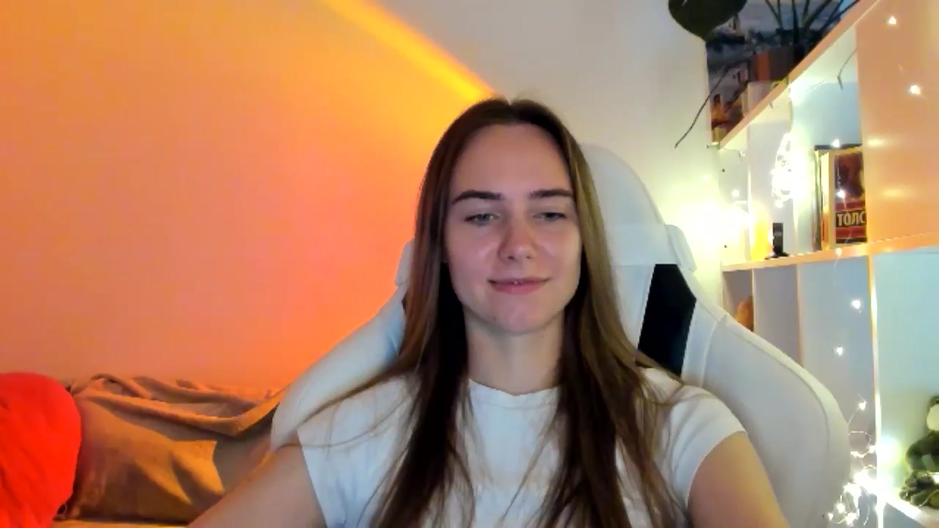 Gallery image thumbnail from OhAlisa's myfreecams stream on, 09/25/2025, 15:27 image 4 of 20