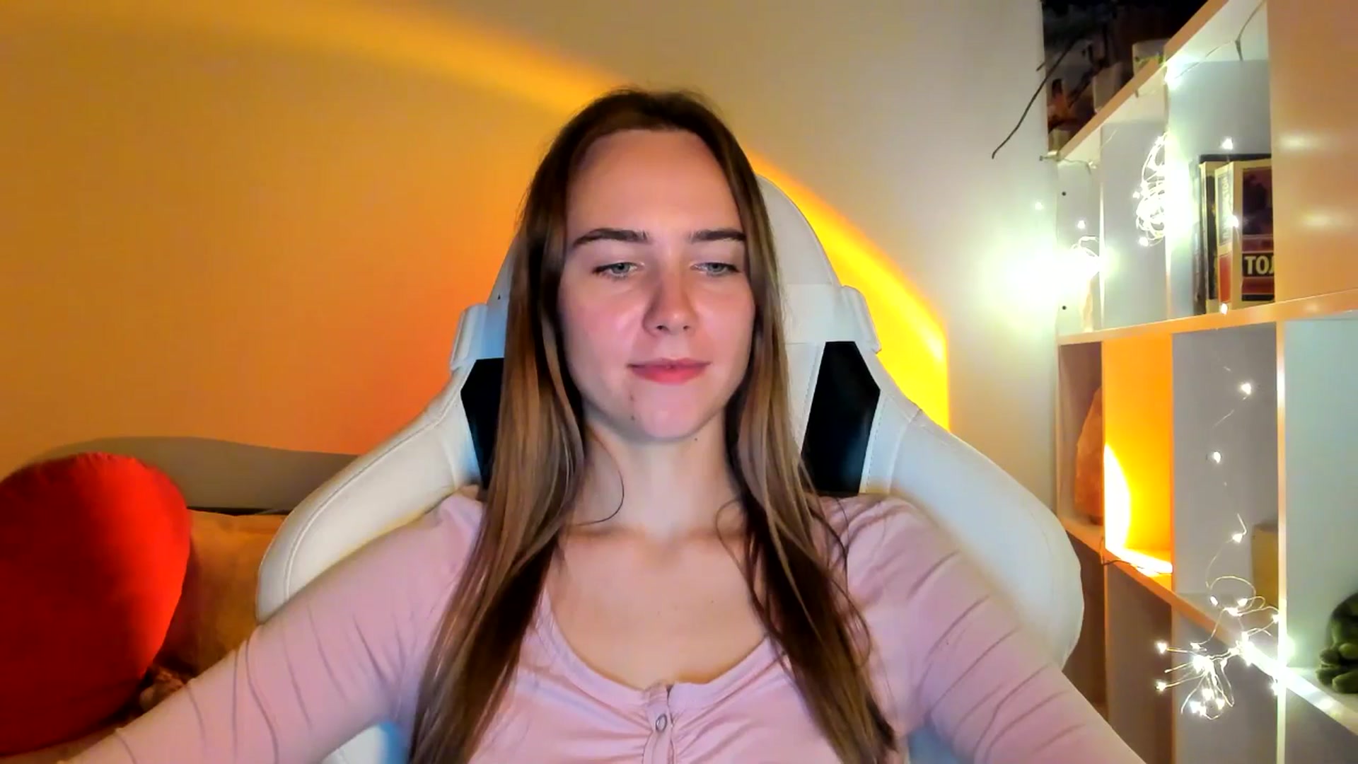 Gallery image thumbnail from OhAlisa's myfreecams stream on, 10/01/2025, 16:48 image 20 of 20