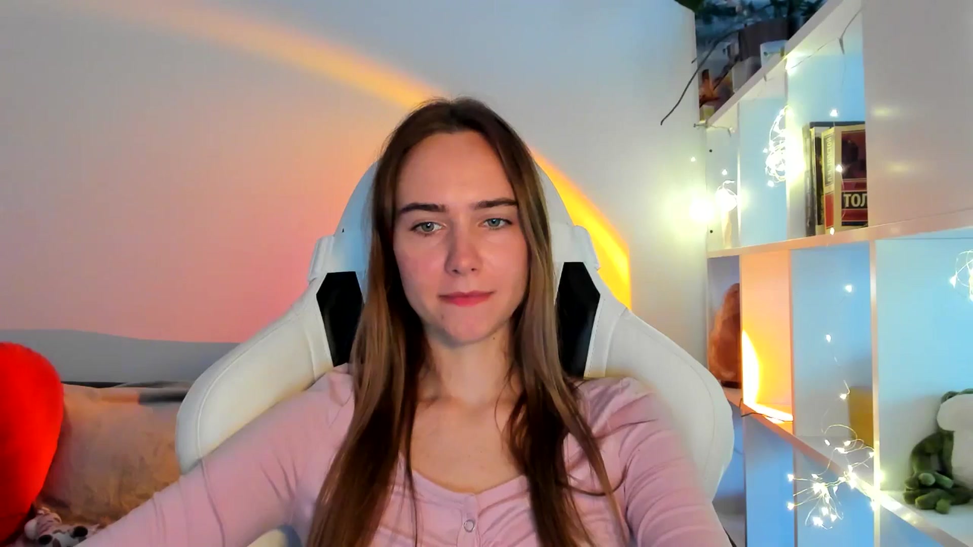 Gallery image thumbnail from OhAlisa's myfreecams stream on, 10/01/2025, 16:48 image 7 of 20