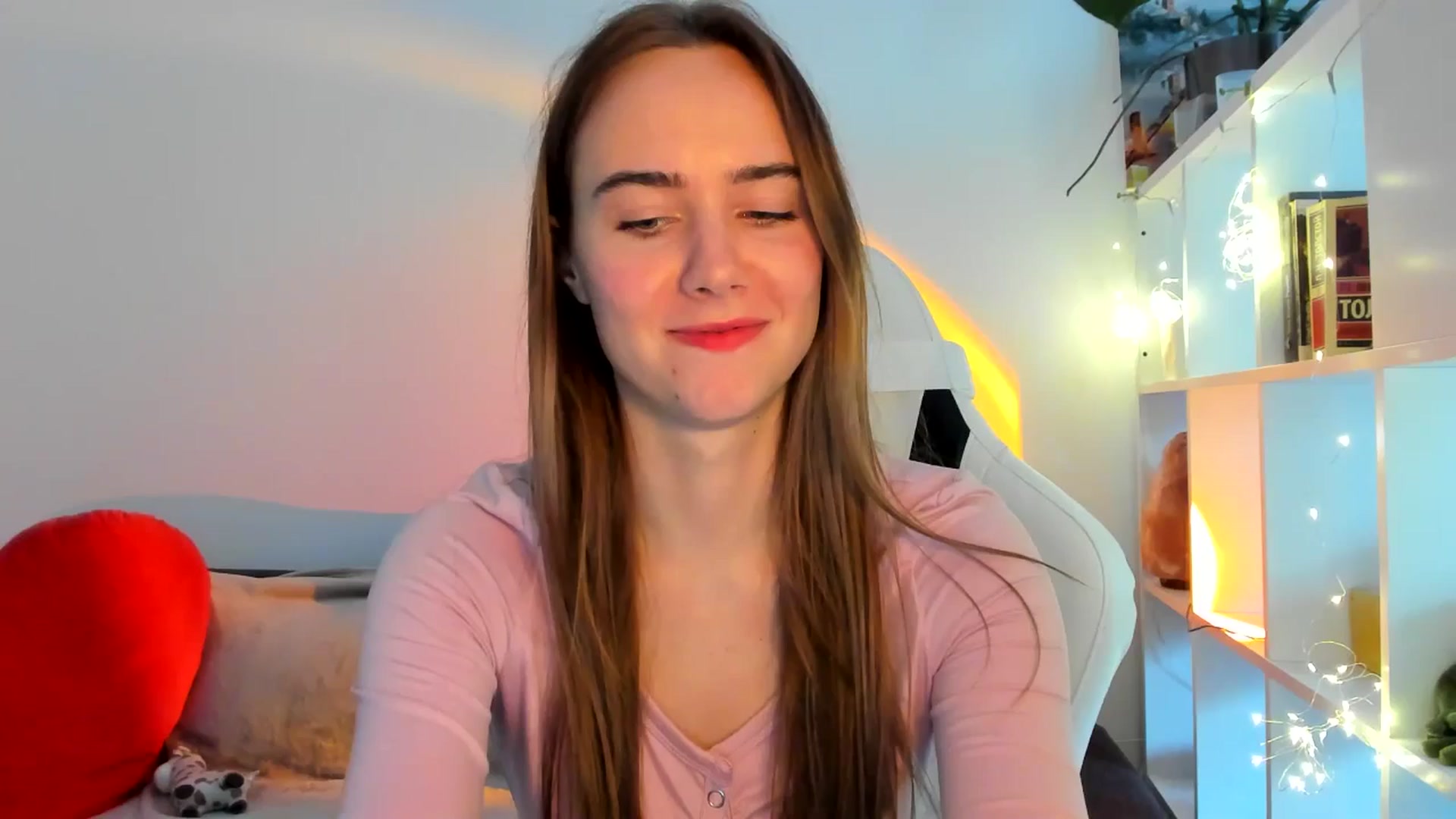 Gallery image thumbnail from OhAlisa's myfreecams stream on, 10/01/2025, 16:48 image 1 of 20